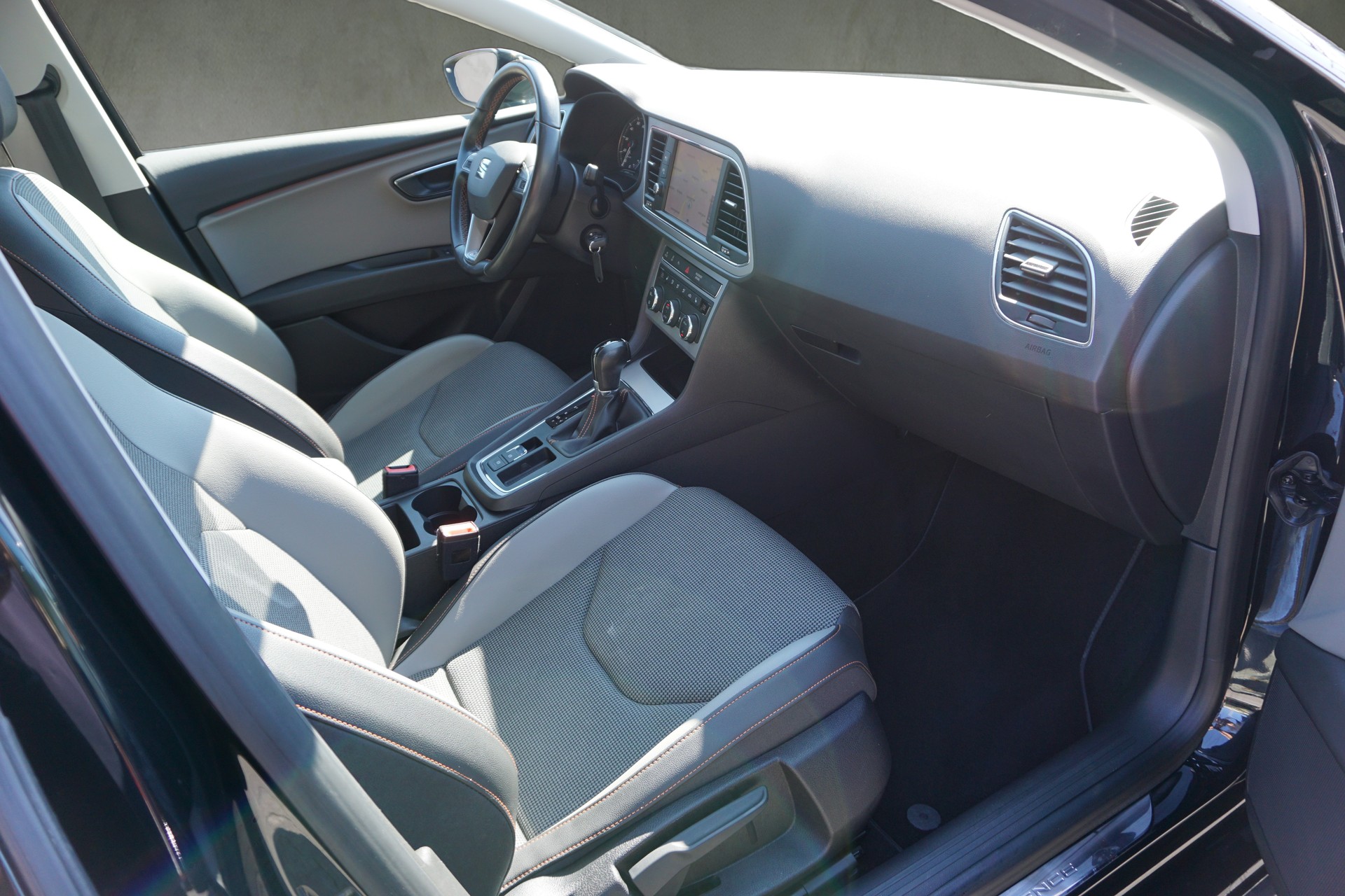 SEAT Leon ST 1.8 TSI X-Perience 4Drive DSG-image-12