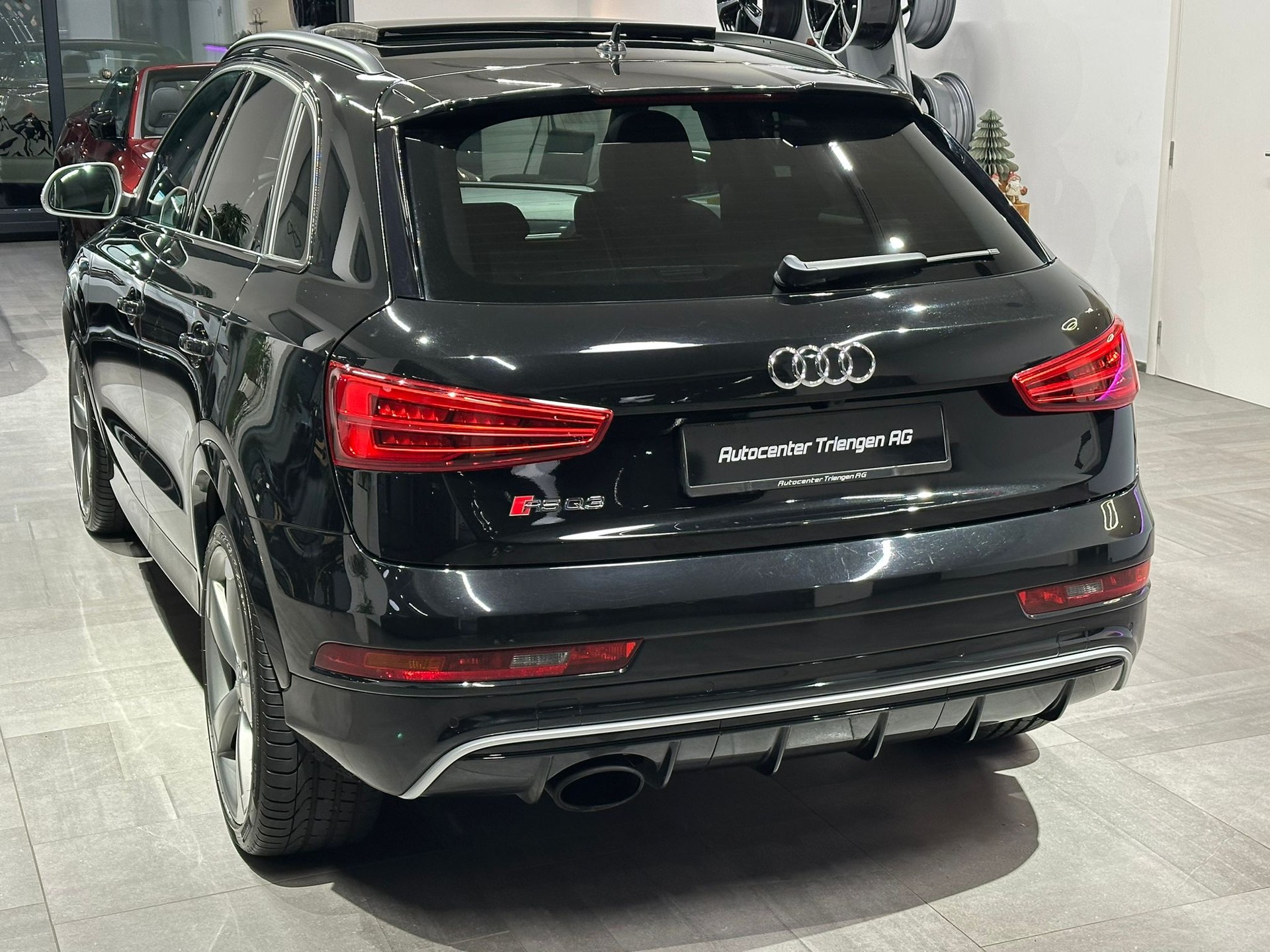 AUDI RS Q3 2.5 TFSI performance quattro S-tronic-image-6