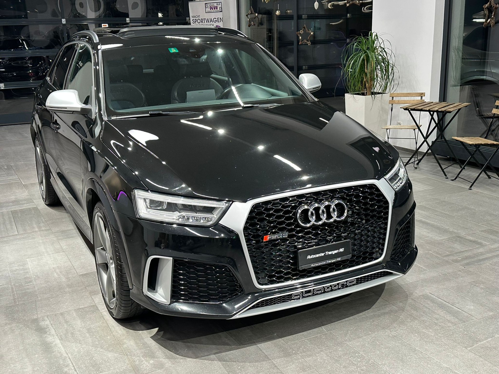 AUDI RS Q3 2.5 TFSI performance quattro S-tronic-image-2