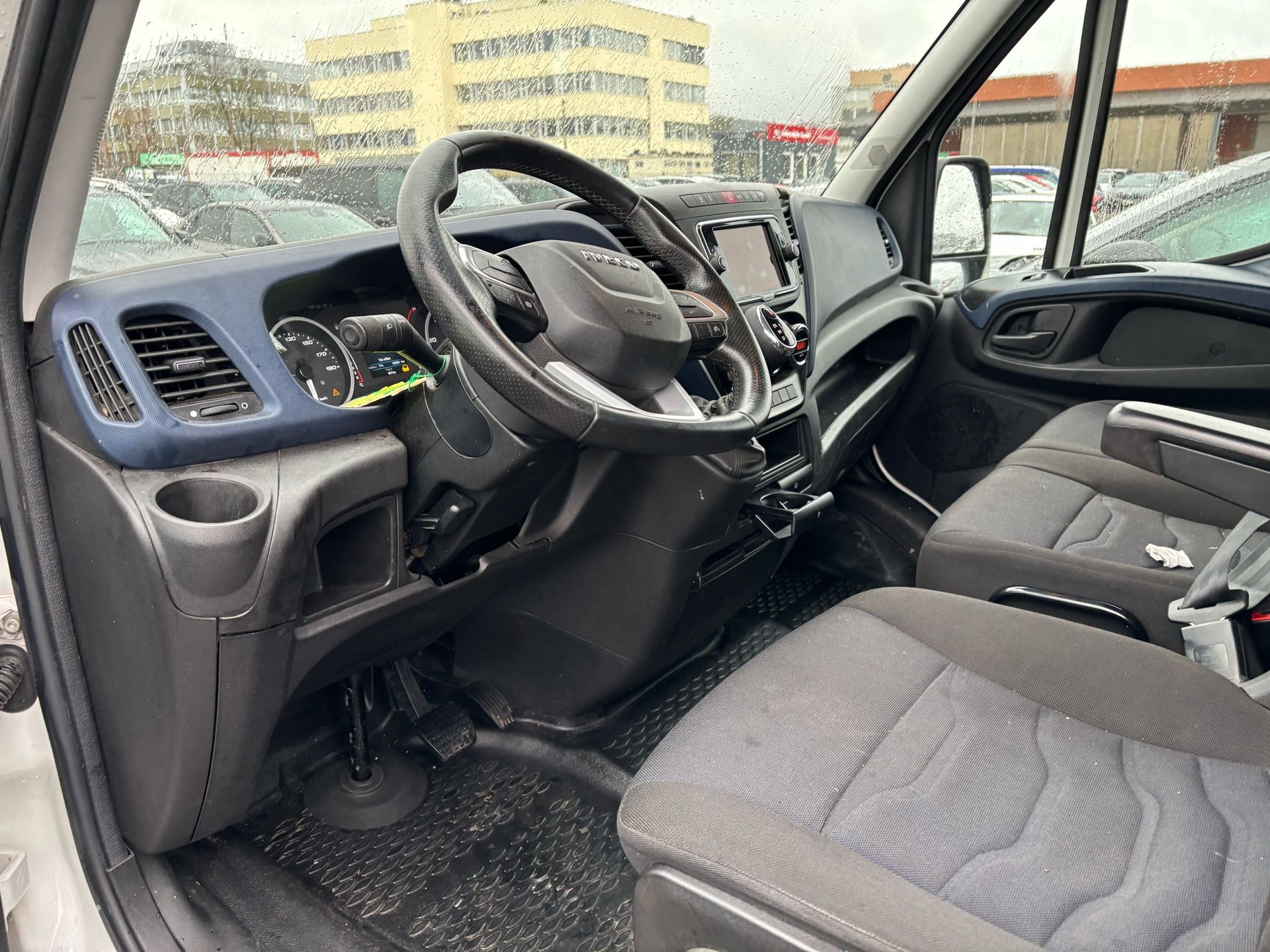 IVECO 35 S 16 V-image-6