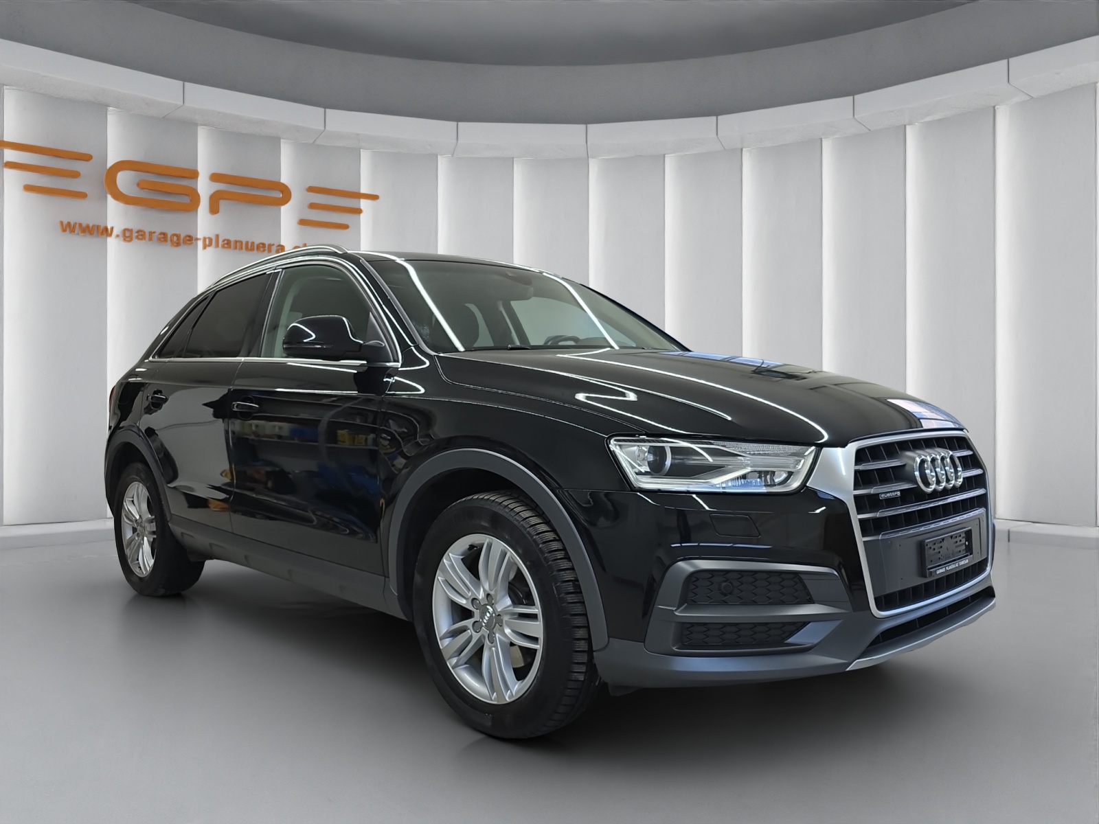 AUDI Q3 2.0 TDI 150 Design quattro-image-1