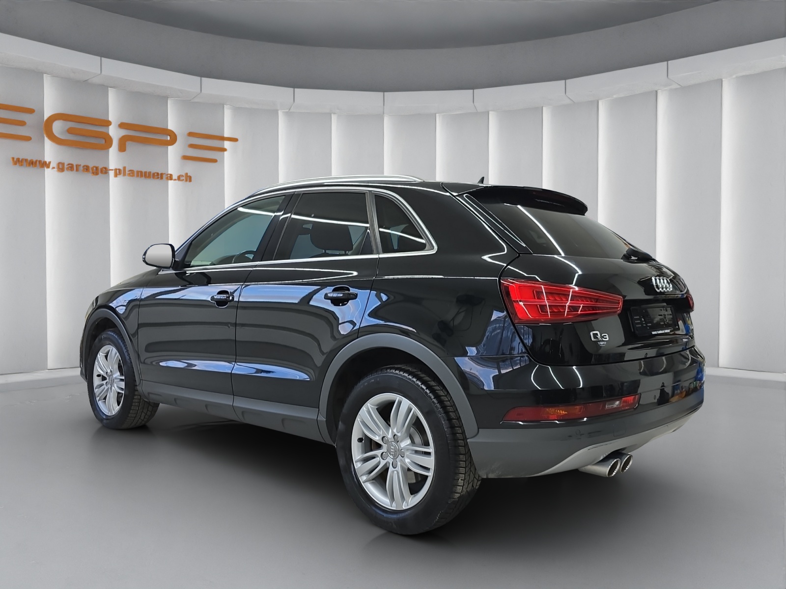 AUDI Q3 2.0 TDI 150 Design quattro-image-4