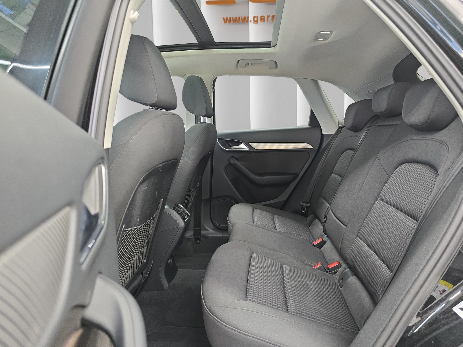 AUDI Q3 2.0 TDI 150 Design quattro-image-12