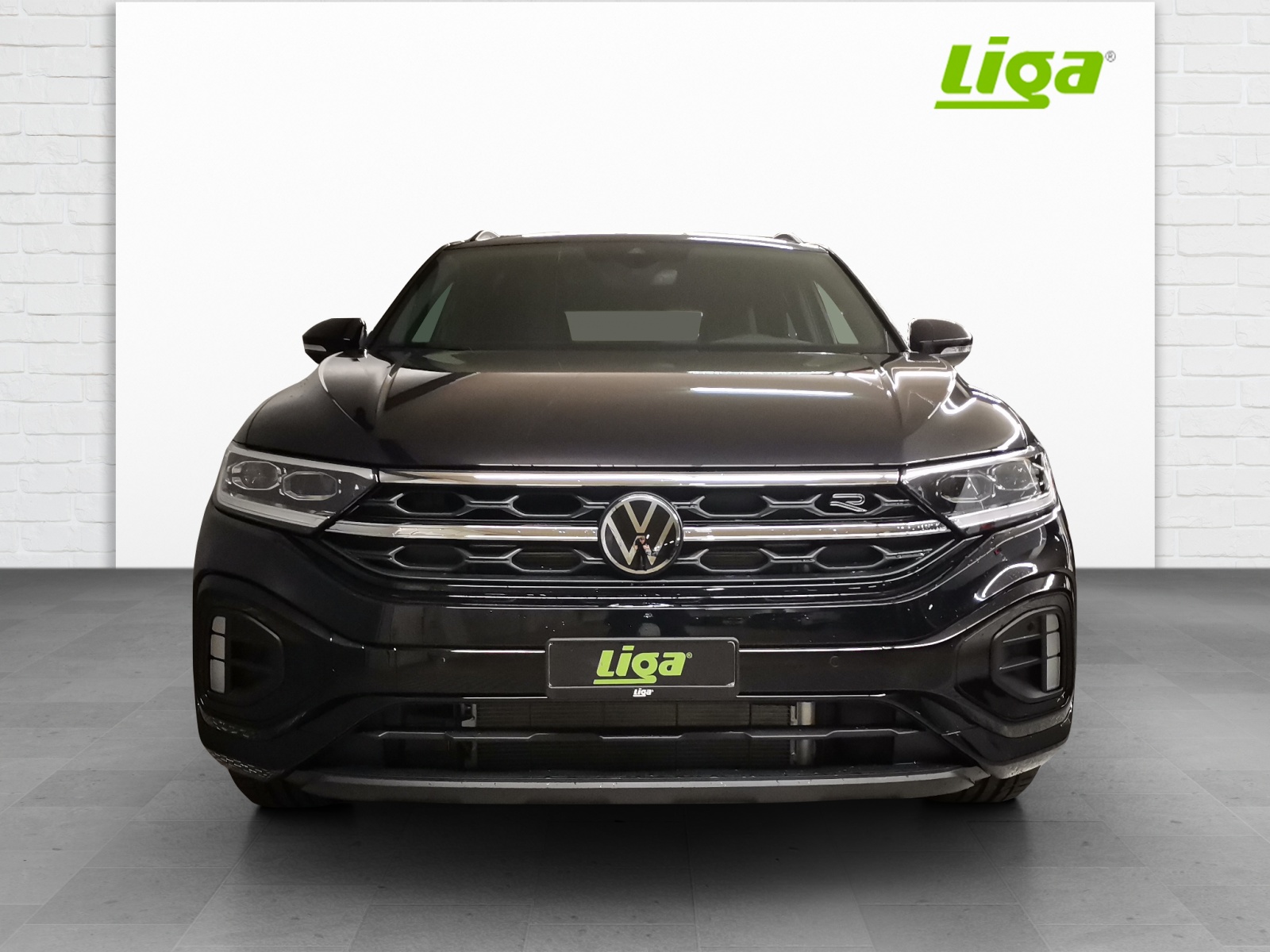 VW T-Roc 2.0 TSI R-Line DSG 4motion-image-2