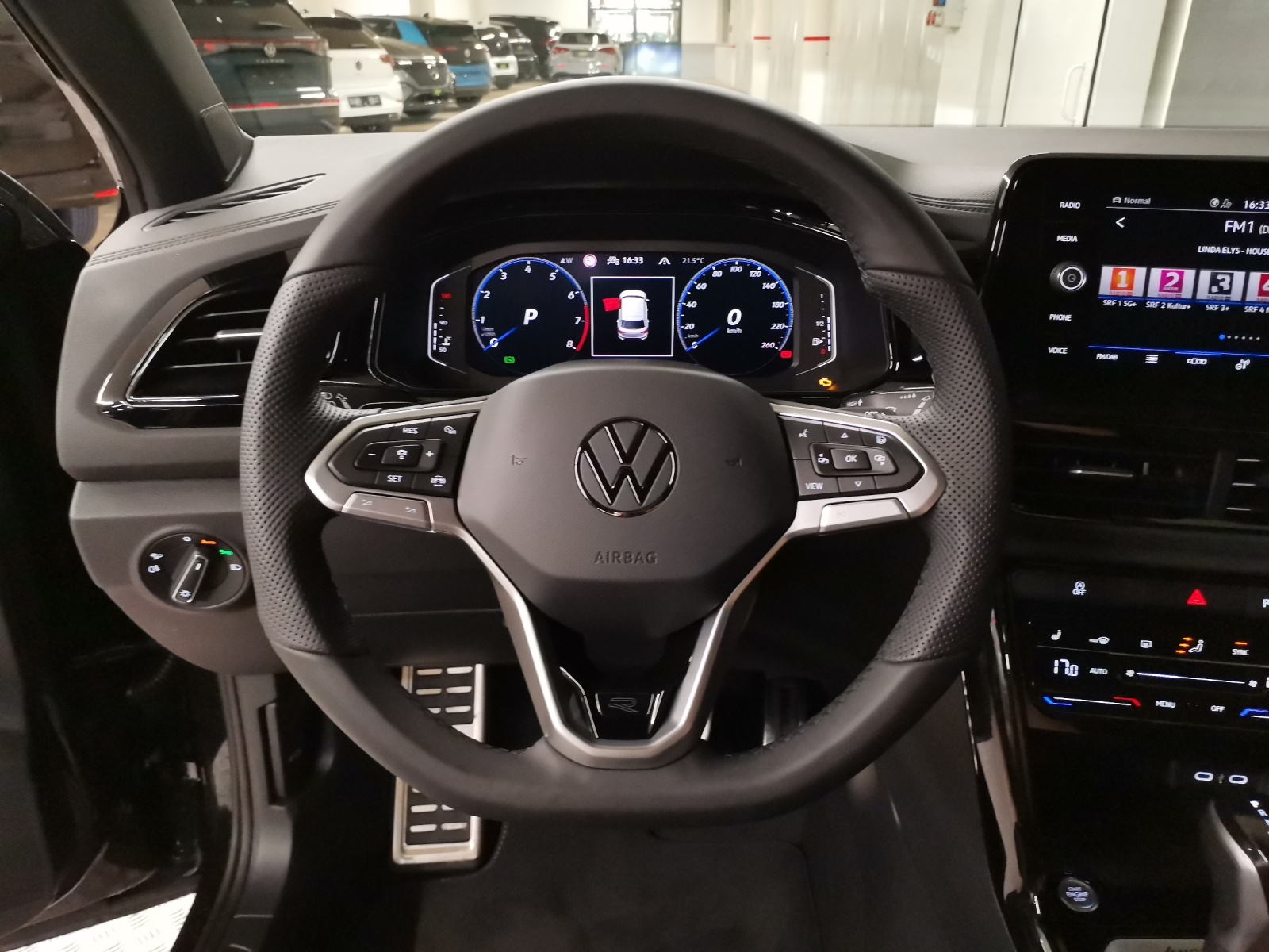 VW T-Roc 2.0 TSI R-Line DSG 4motion-image-14