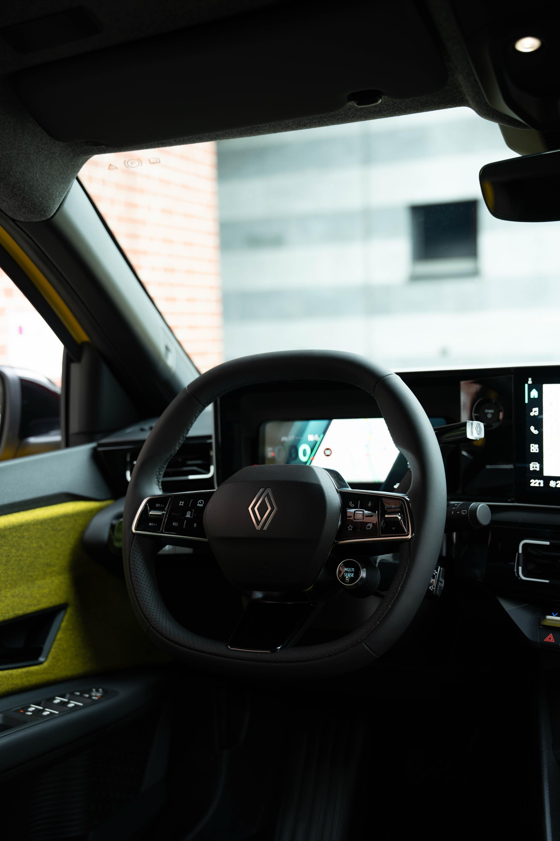 RENAULT R5 E-Tech Comfort Range 52 kWh Iconic Five | KW Tieferlegung-image-14