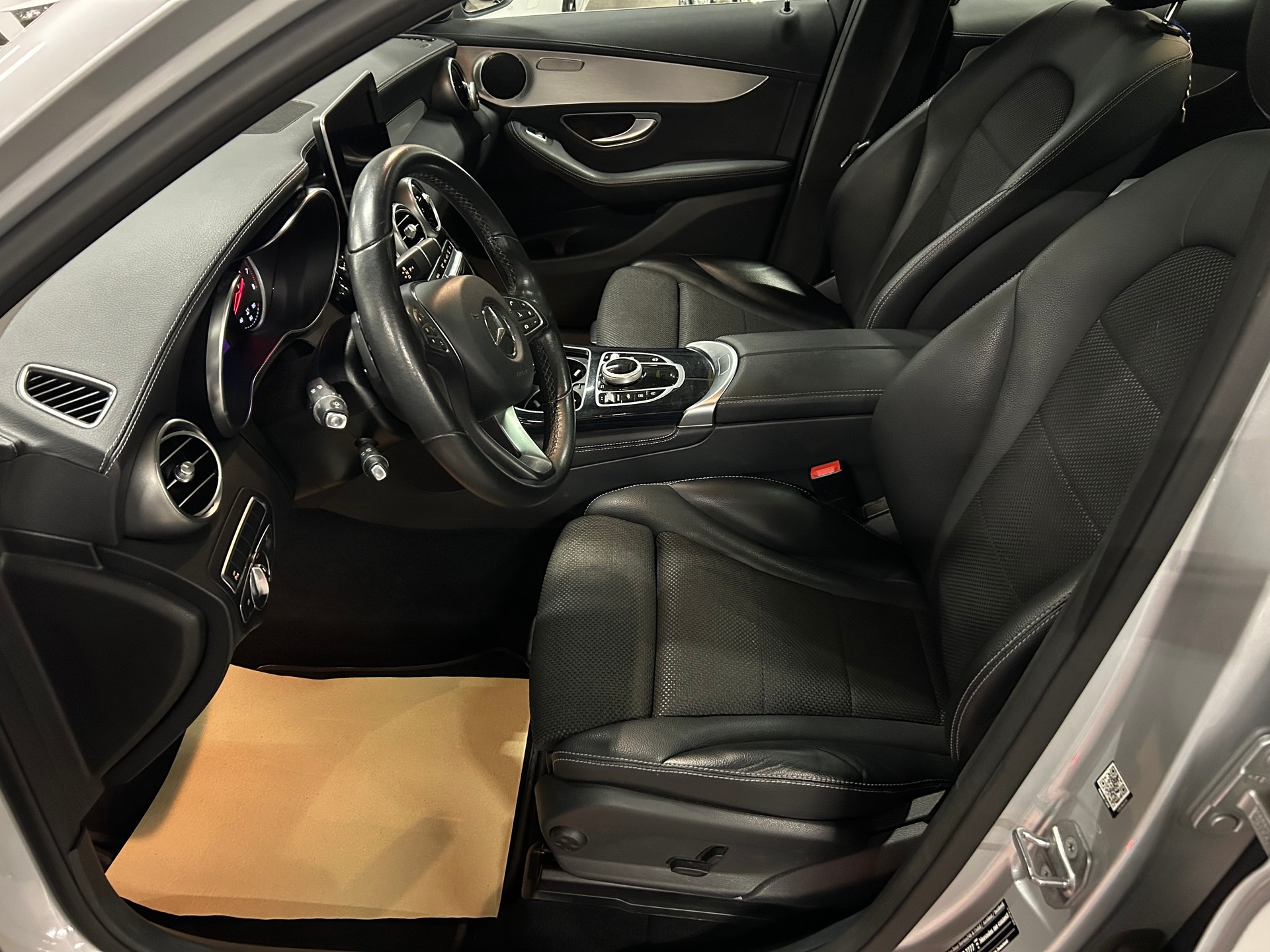 MERCEDES-BENZ GLC 250 Exclusive 4Matic 9G-Tronic-image-10