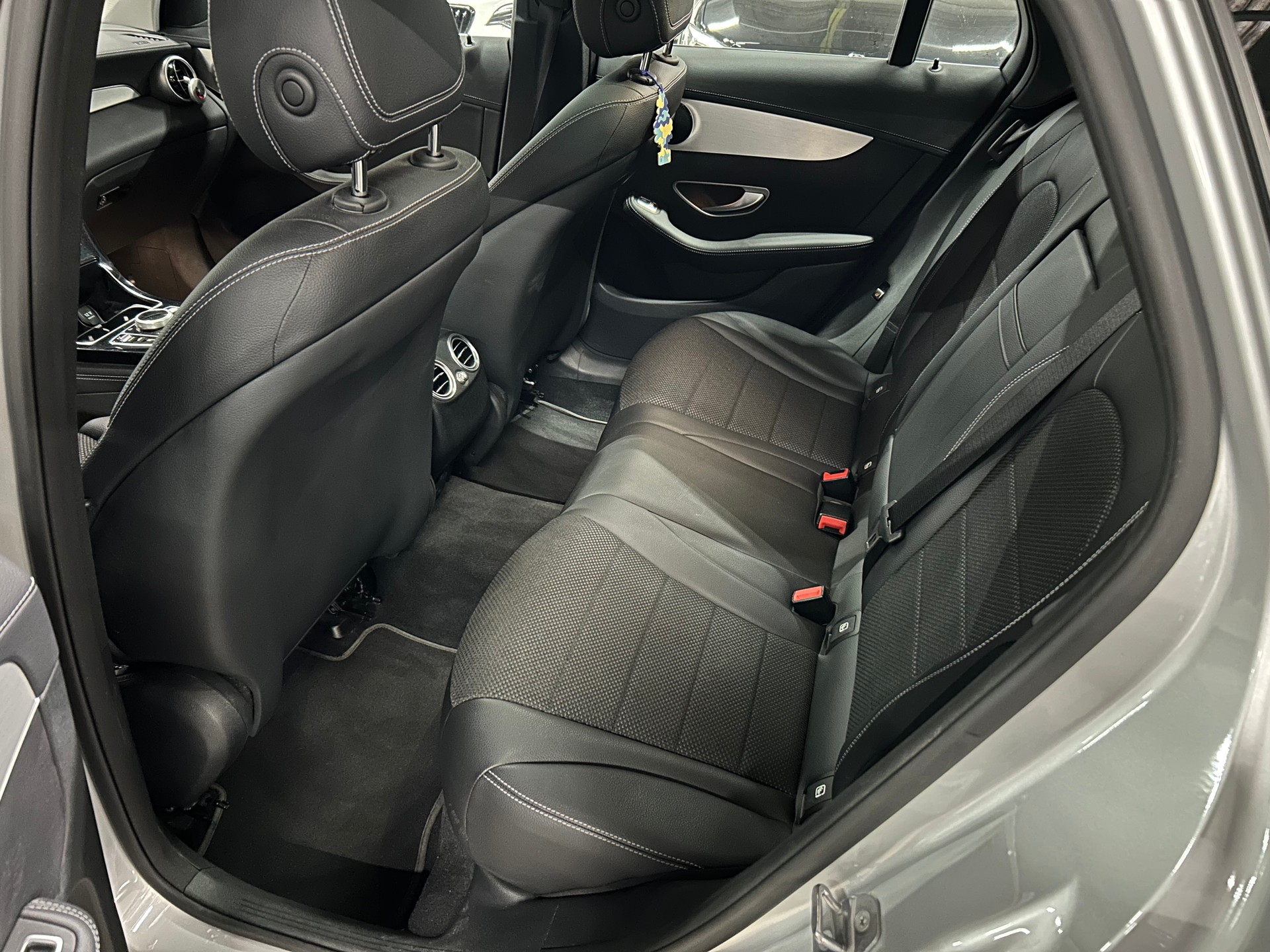 MERCEDES-BENZ GLC 250 Exclusive 4Matic 9G-Tronic-image-11