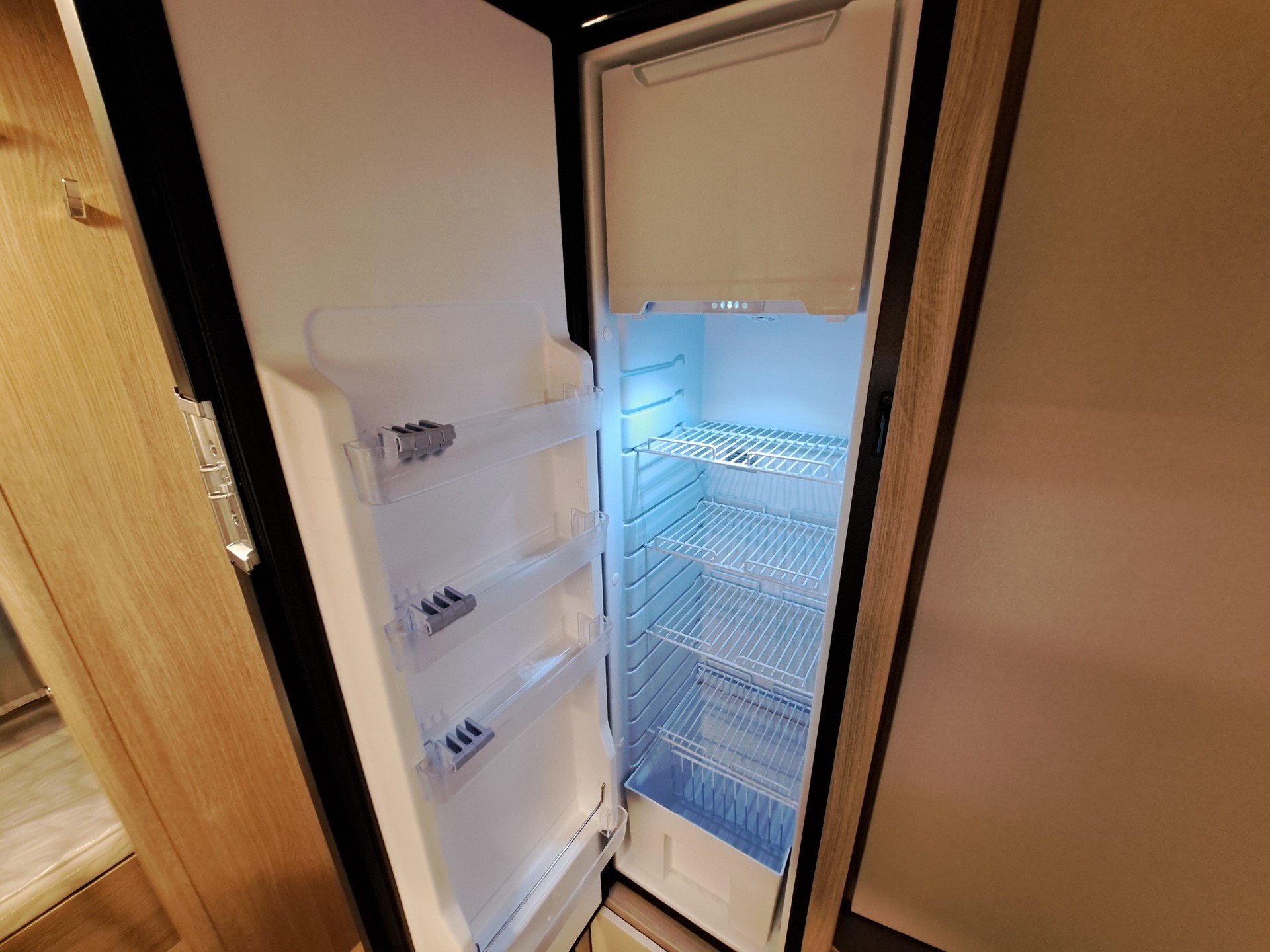 BÜRSTNER Premio Life 490 TK-image-3