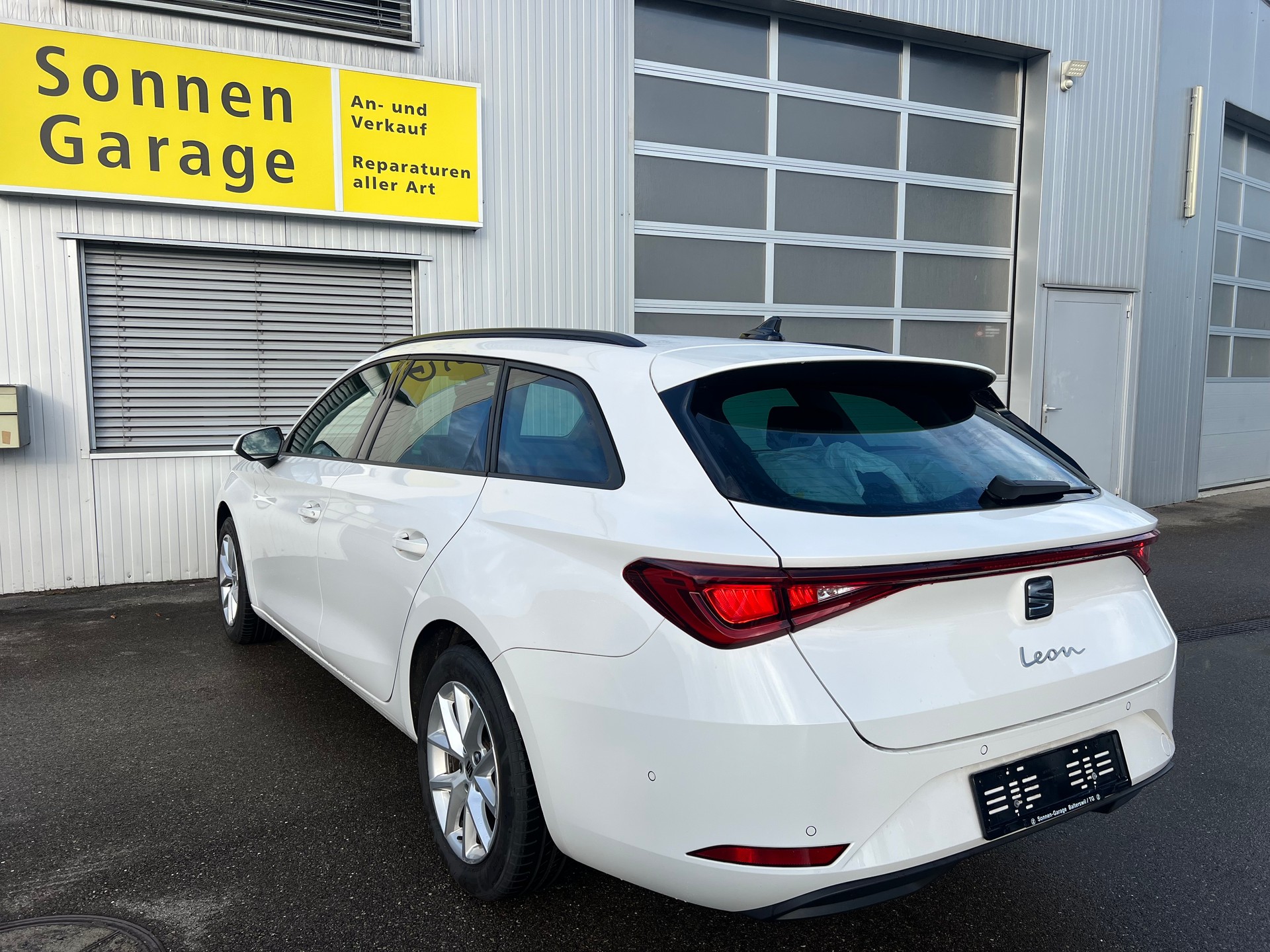 SEAT Leon ST 2.0 TDI EVO DSG Style-image-3