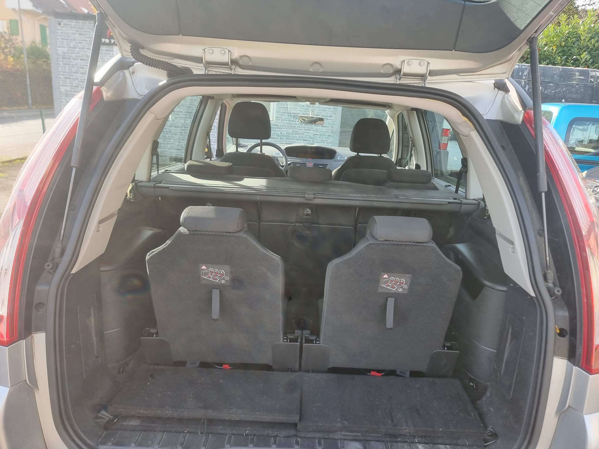 CITROEN Grand C4 Picasso 1.6i 16V Attraction-image-11