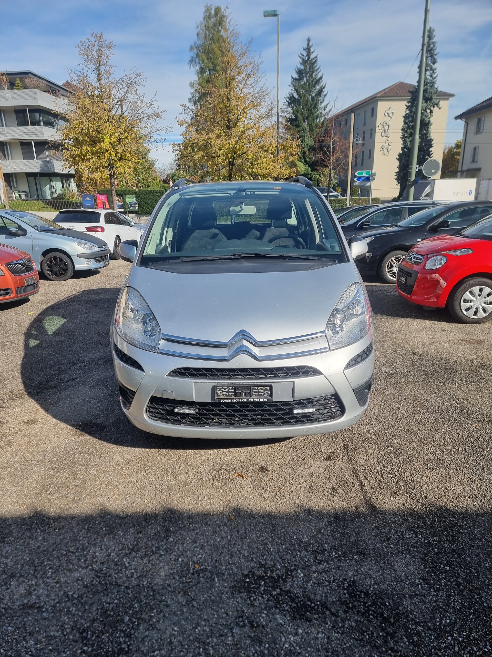 CITROEN Grand C4 Picasso 1.6i 16V Attraction-image-2