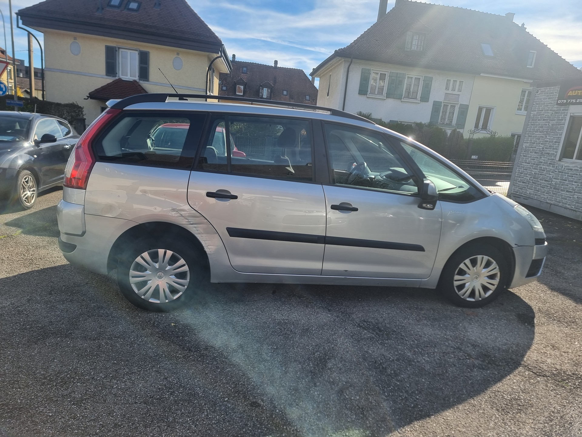CITROEN Grand C4 Picasso 1.6i 16V Attraction-image-6