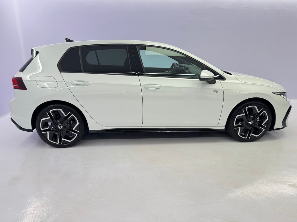 Golf VIII 1.5 eTSI R-Line DSG