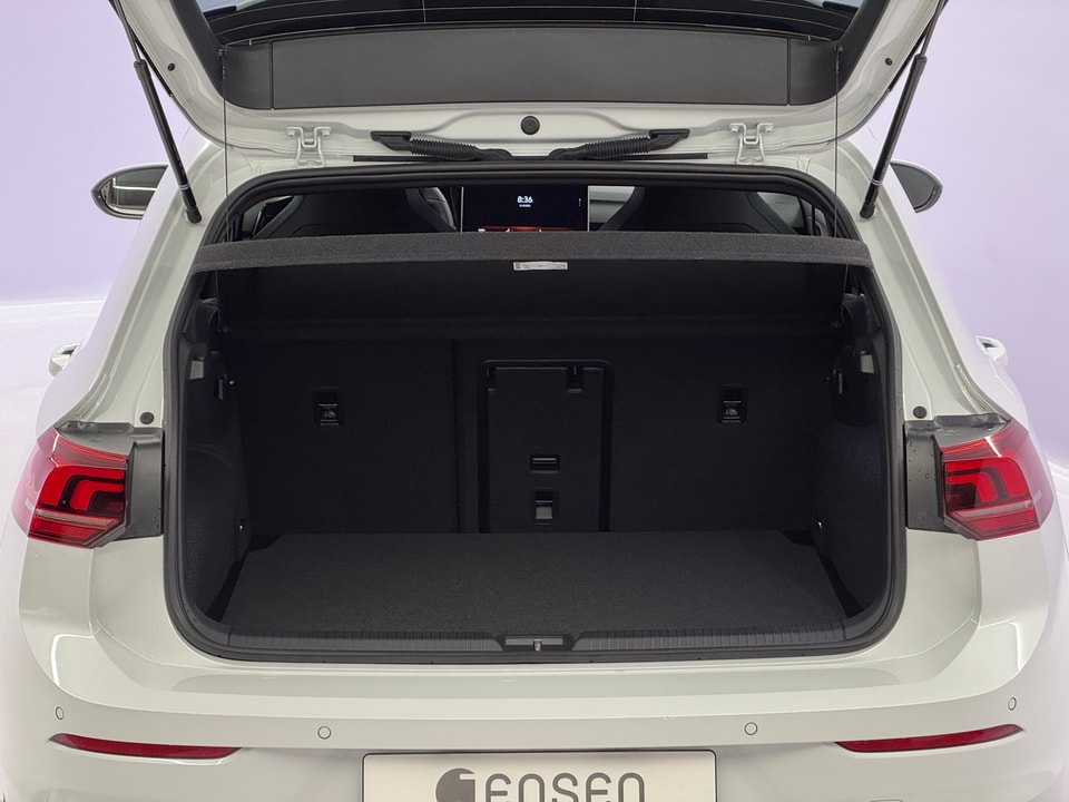 Golf VIII 1.5 eTSI R-Line DSG