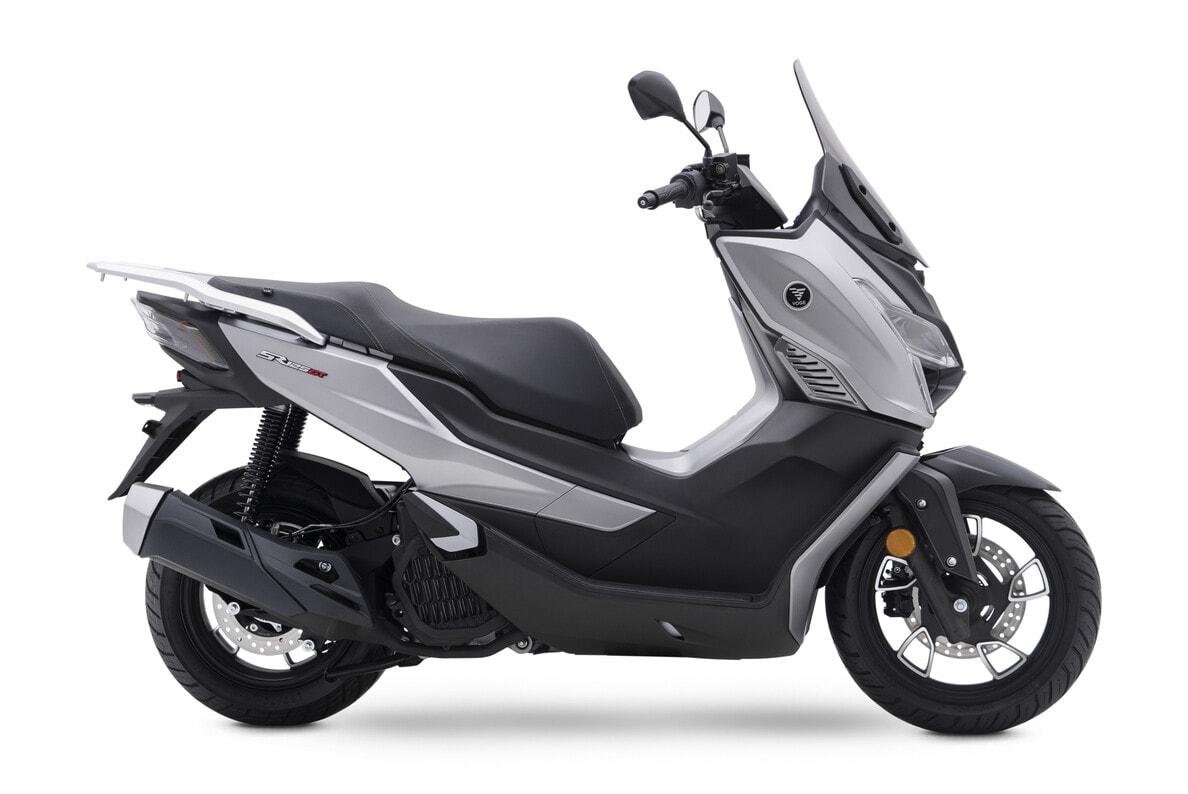 VOGE SR1 GT-showroom-element-1