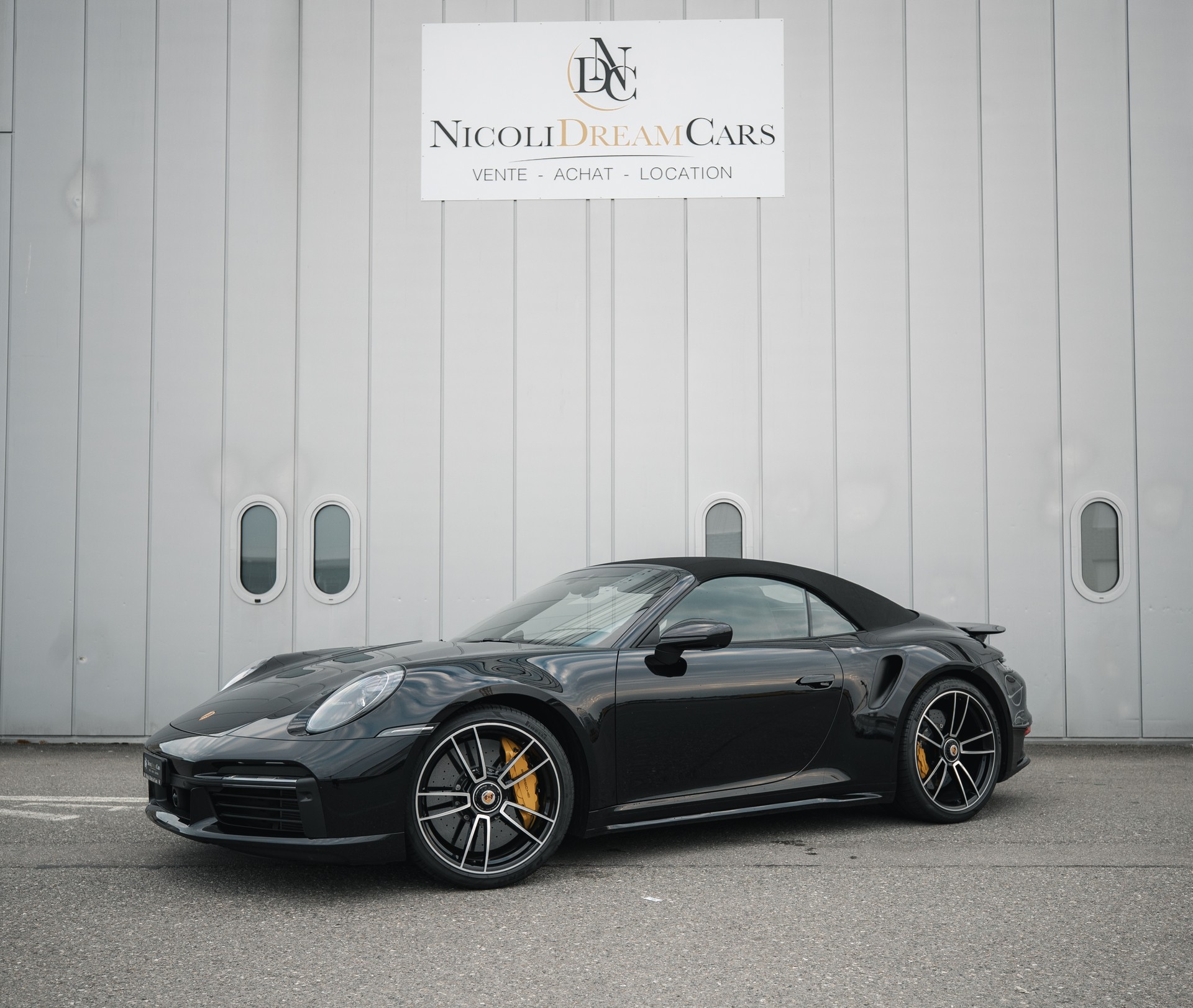 PORSCHE 911 Turbo S Cabriolet PDK-image-0