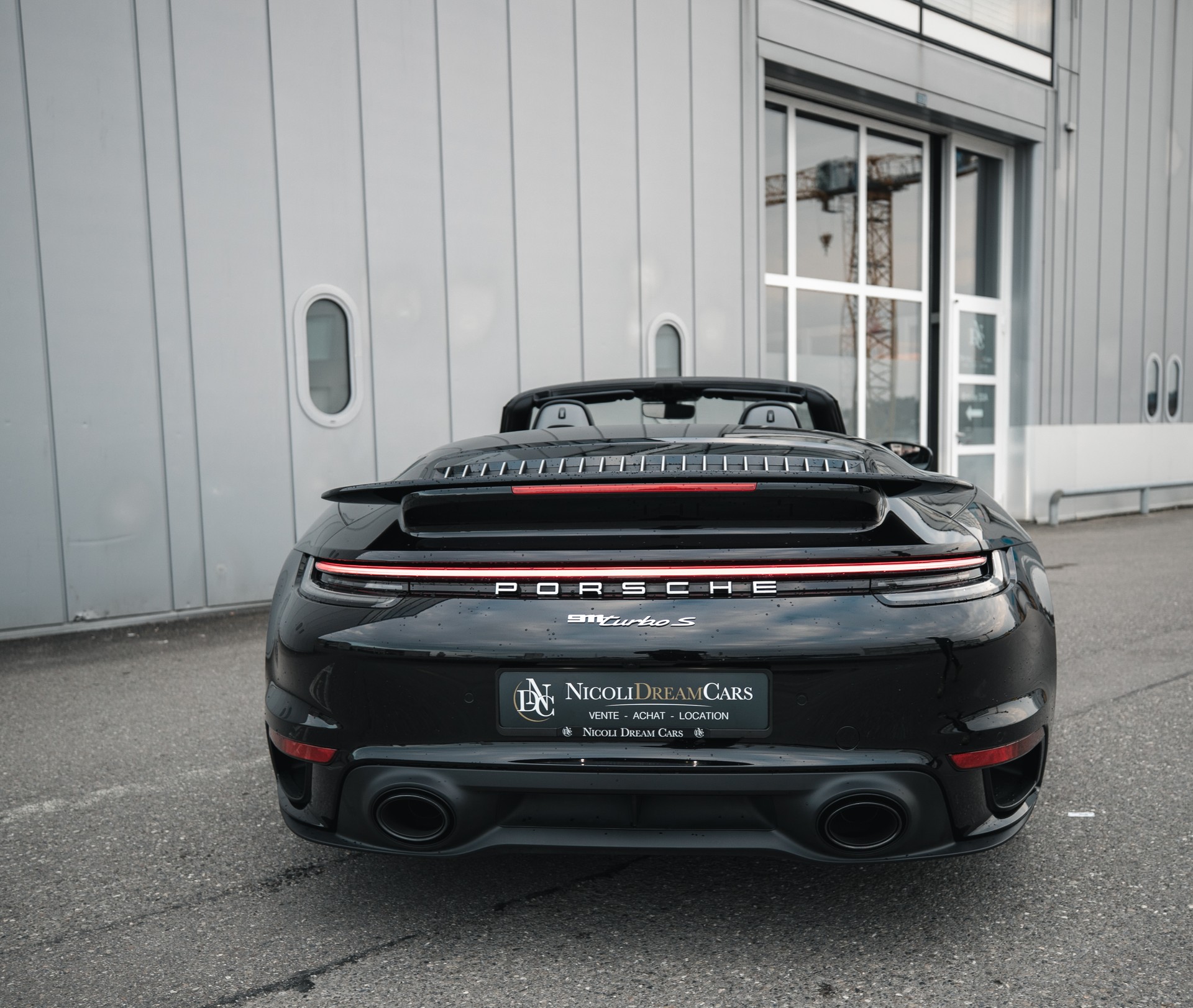 PORSCHE 911 Turbo S Cabriolet PDK-image-4