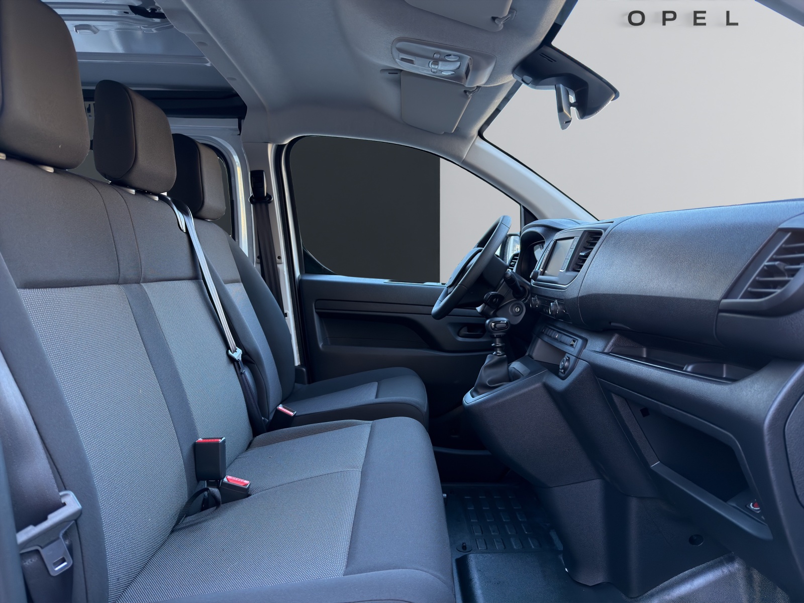 OPEL Vivaro Cargo DK Var. 3.0 t M 2.0 D 144 S/S 4x4-image-13
