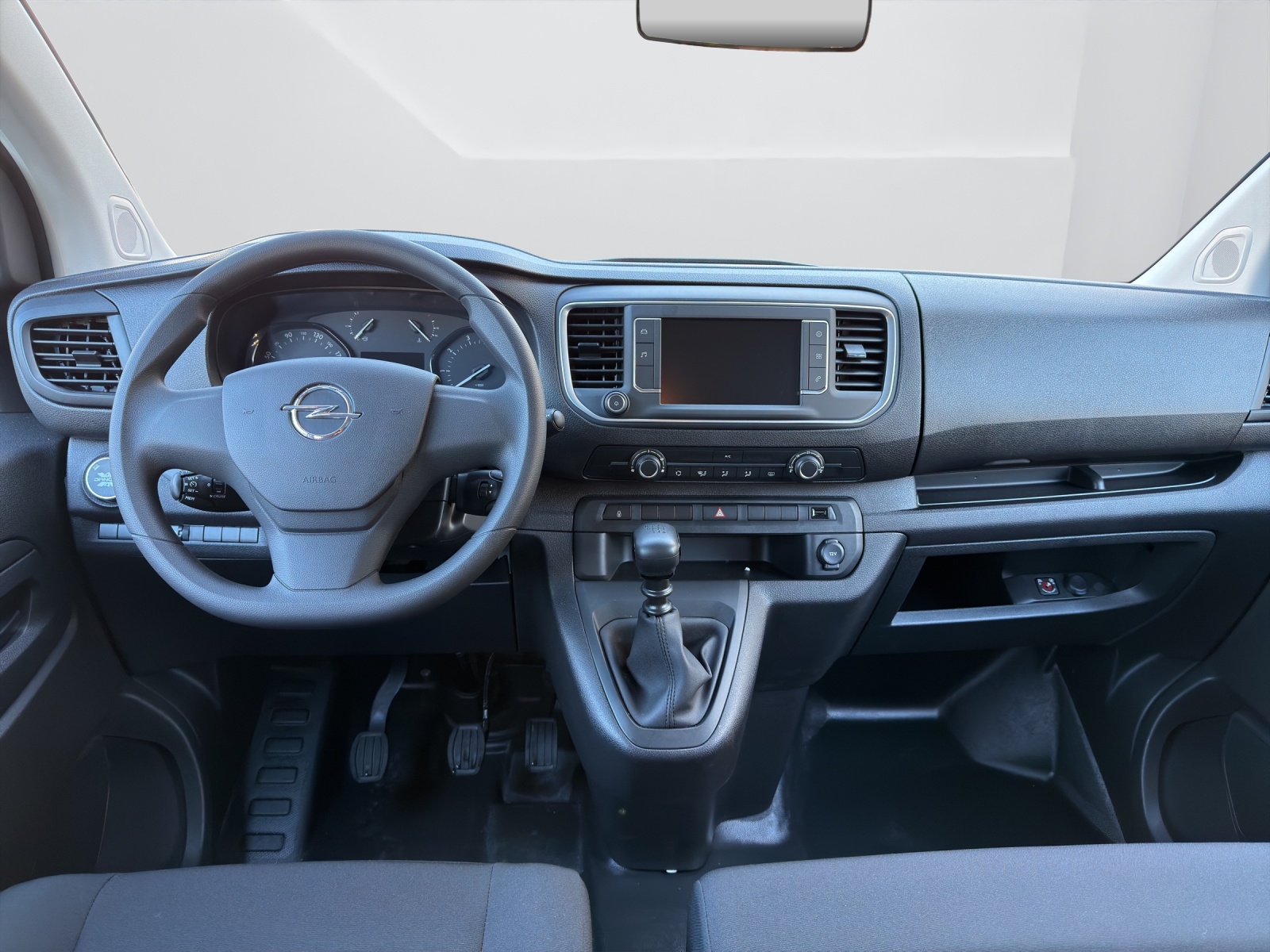 OPEL Vivaro Cargo DK Var. 3.0 t M 2.0 D 144 S/S 4x4-image-15