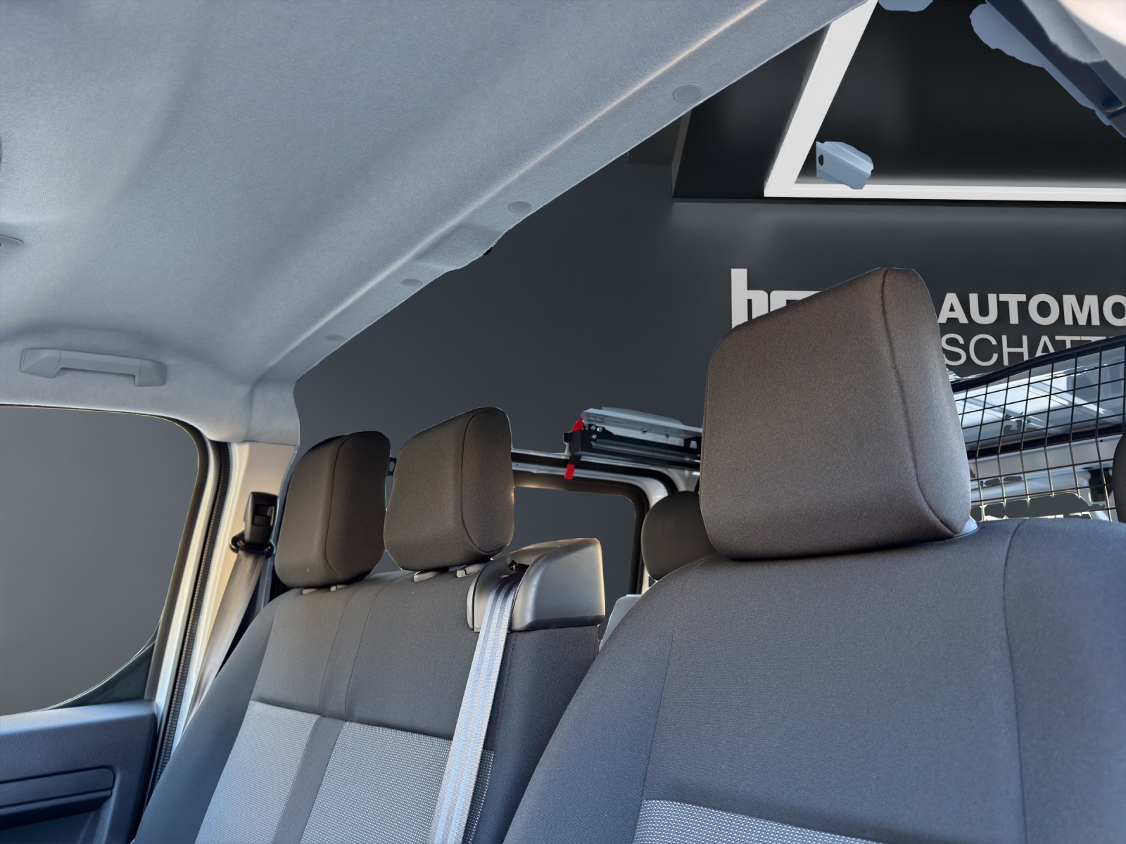 OPEL Vivaro Cargo DK Var. 3.0 t M 2.0 D 144 S/S 4x4-image-9
