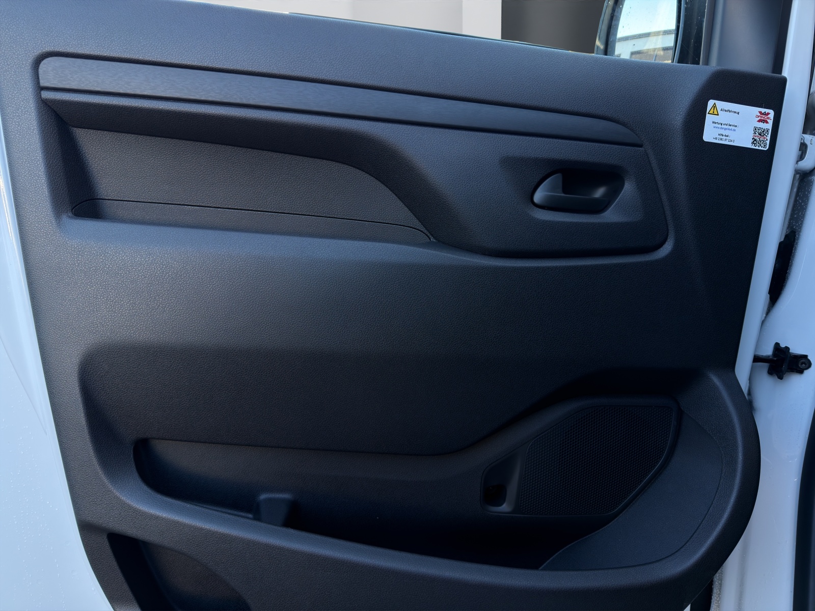 OPEL Vivaro Cargo DK Var. 3.0 t M 2.0 D 144 S/S 4x4-image-19