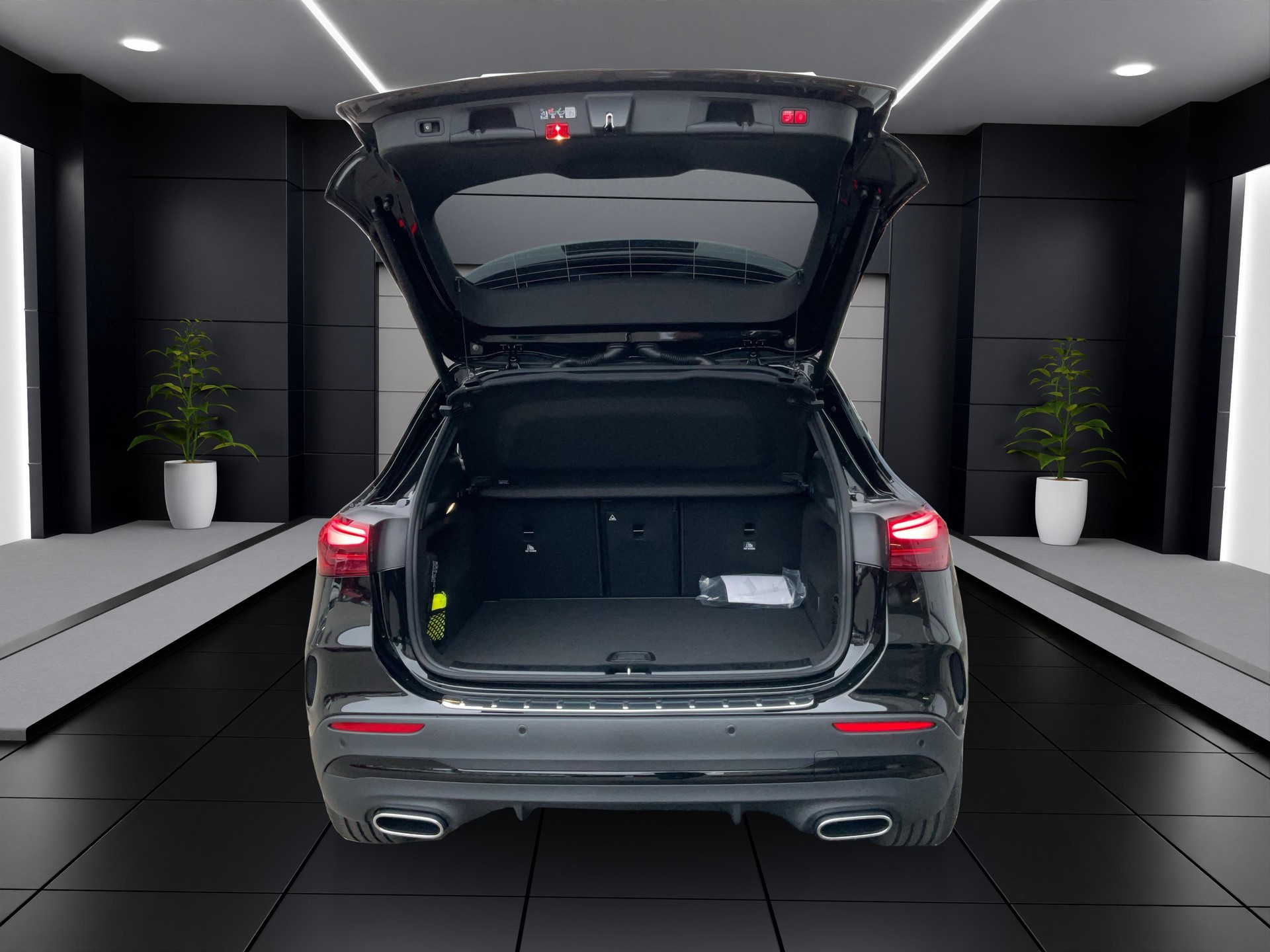 MERCEDES-BENZ GLA 250 4MATIC Swiss Star AMG Line-image-8