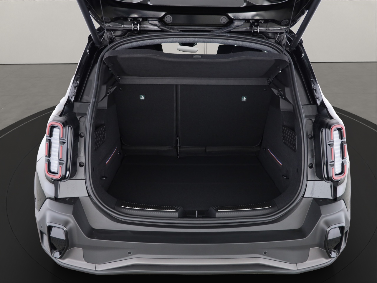 RENAULT R4 E-Tech Comfort Range iconic-image-8