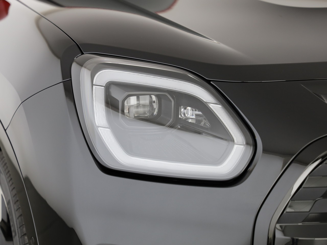 MINI John Cooper Works Countryman ALL4-image-5