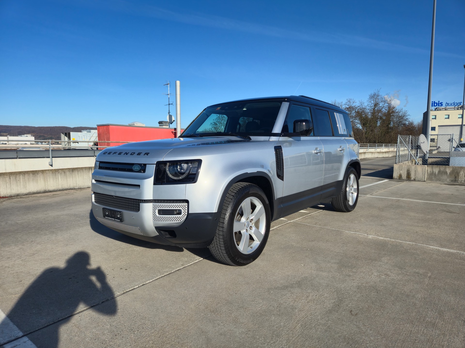 LAND ROVER Defender 110 D240 SD4 First Edition AT8
