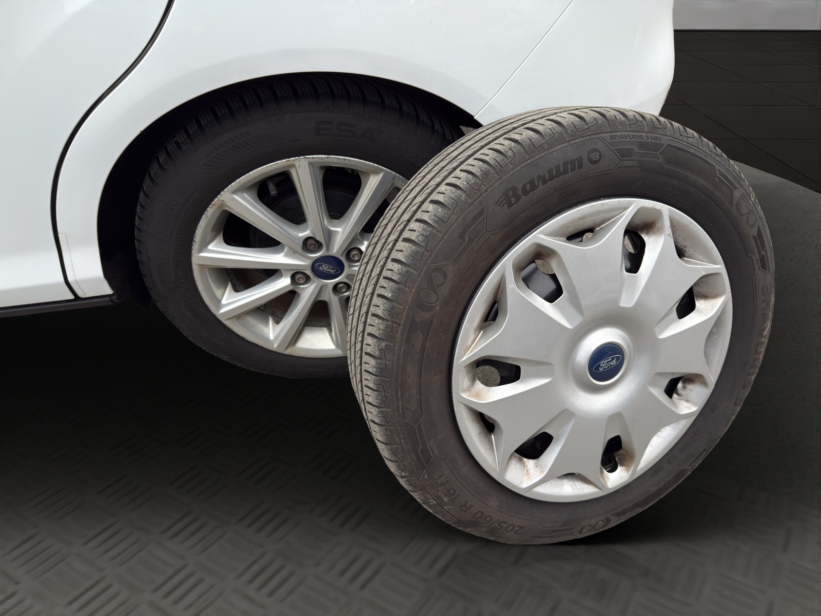 FORD B-Max 1.6 Ti-VCT Trend PowerShift-image-19