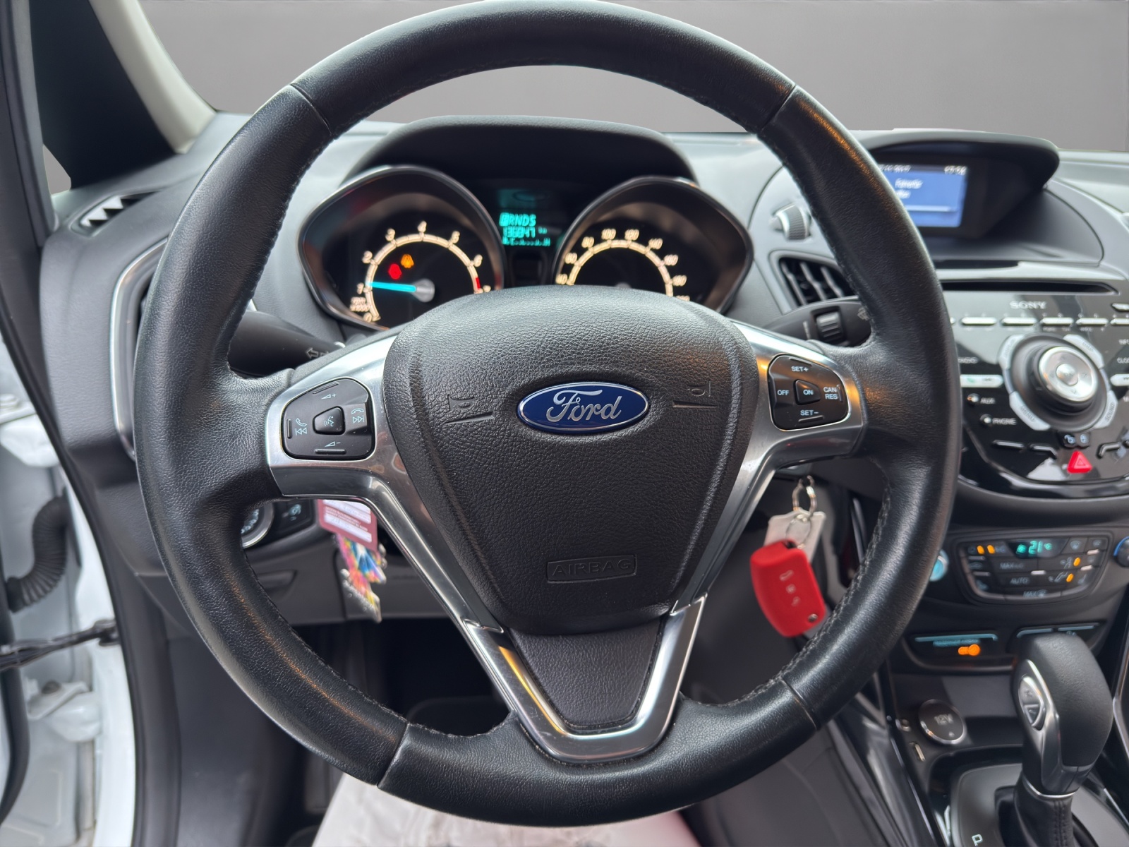 FORD B-Max 1.6 Ti-VCT Trend PowerShift-image-9
