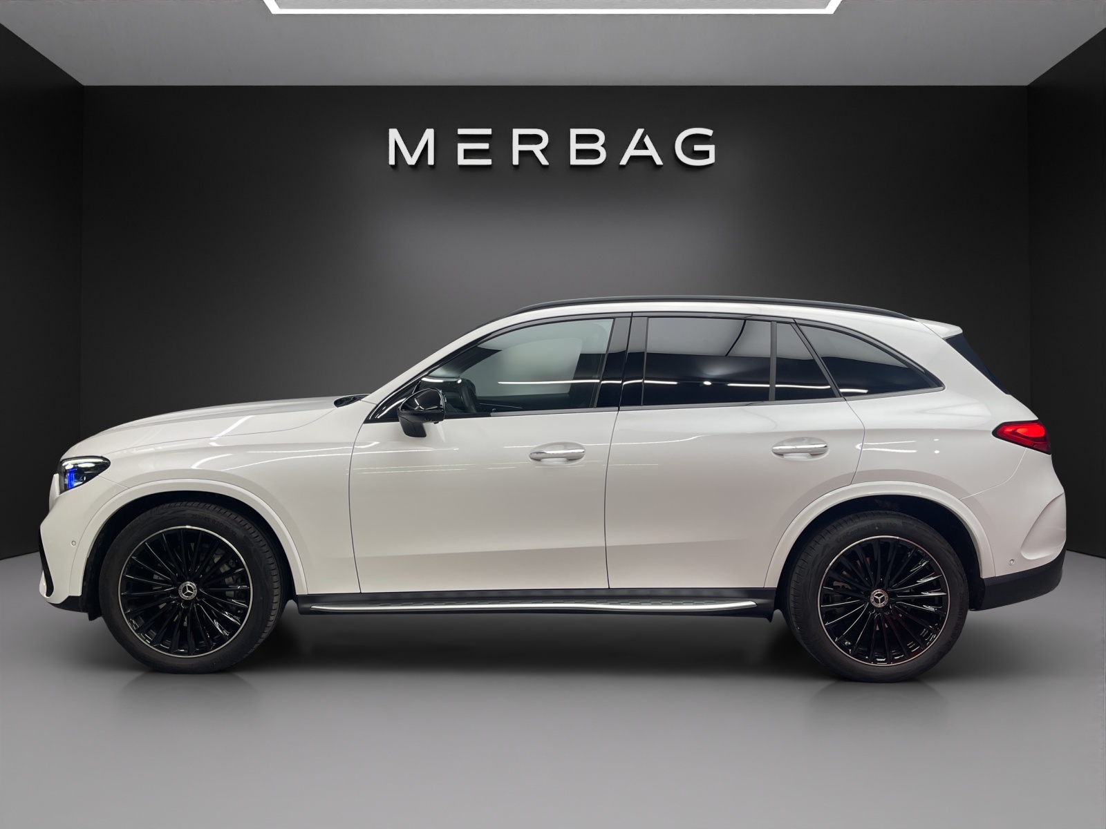 MERCEDES-BENZ GLC 220 d 4M 9G-Tronic-image-2