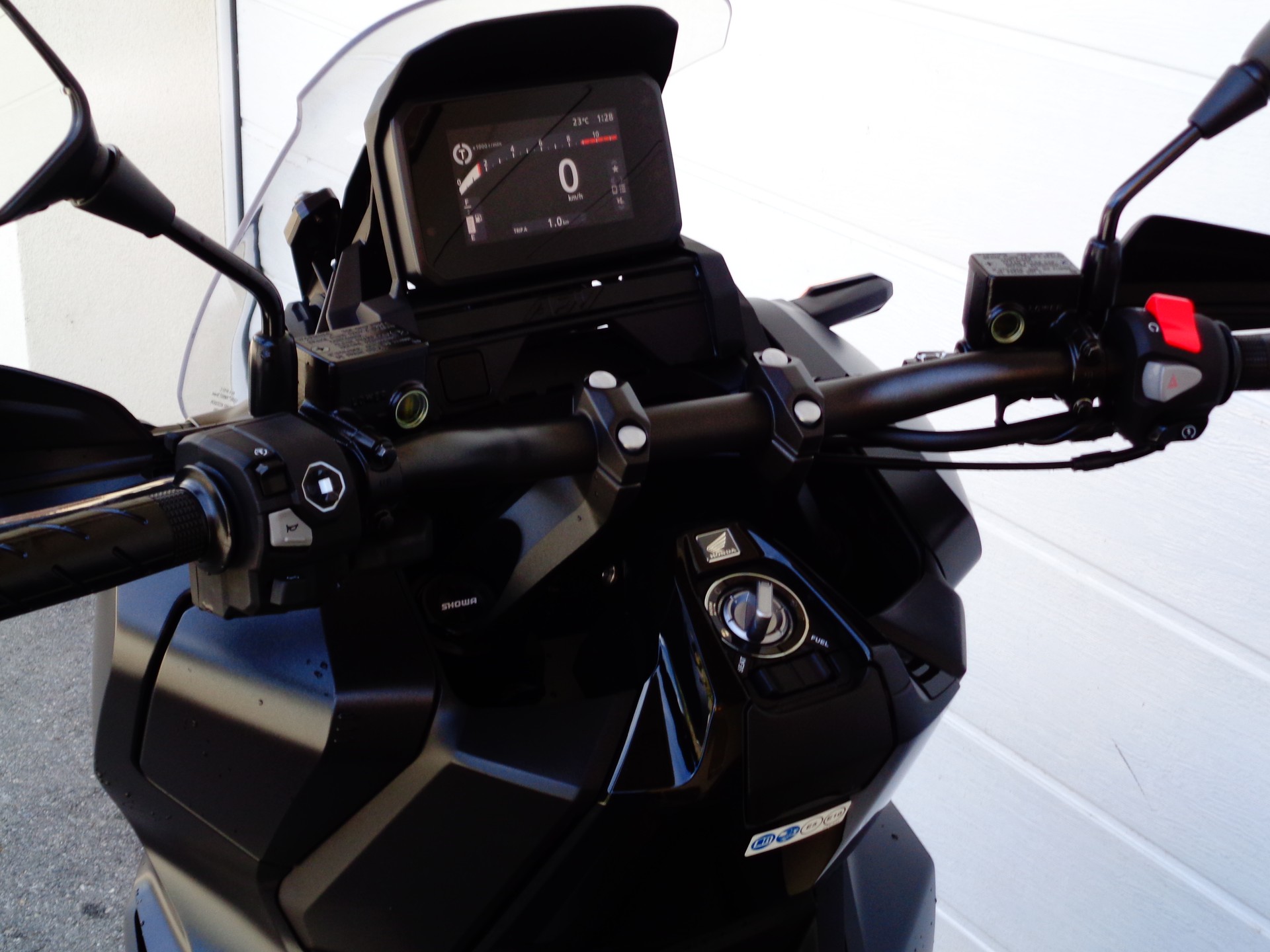 HONDA ADV 350-image-14