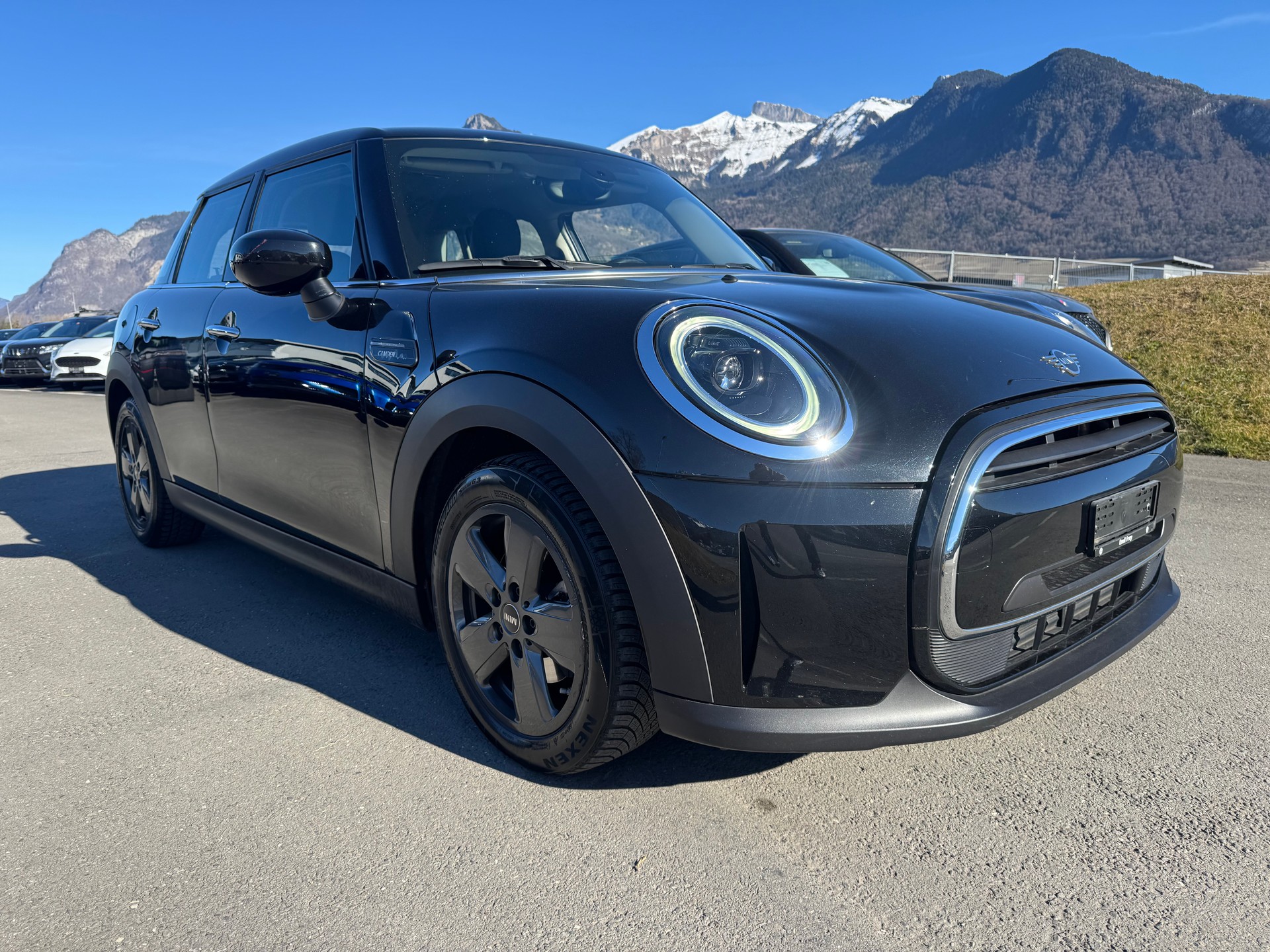 MINI Cooper Camden Edition Steptronic DKG-image-2