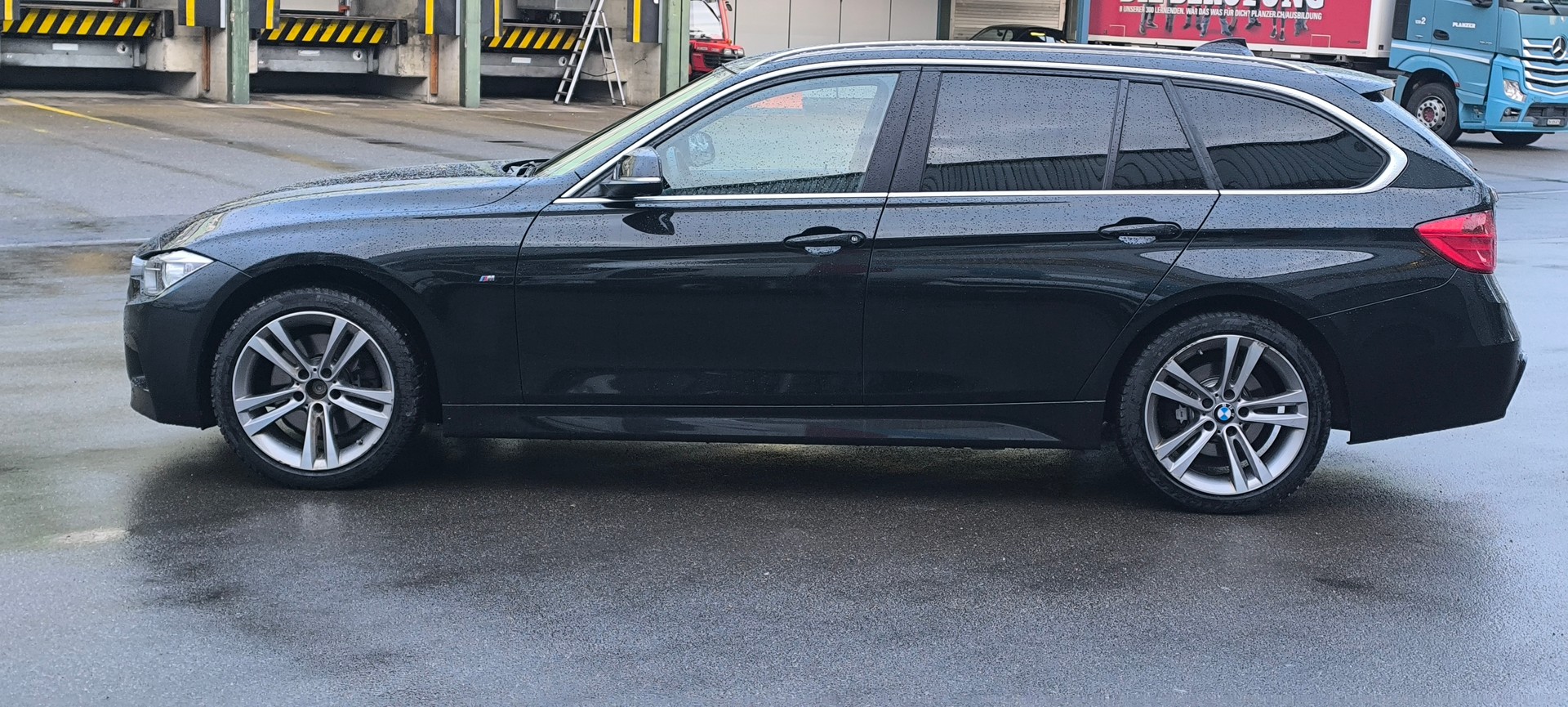 BMW 328i xDrive Touring M Sportpaket Steptronic-image-5