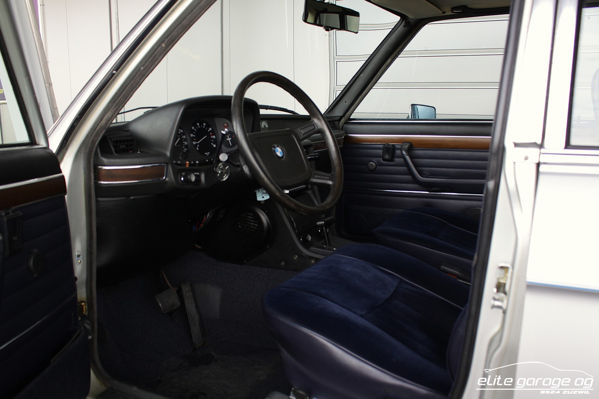 BMW 525 E12 ex Polizeiauto (wie Derrick) VETERANENGEPRÜFT-image-12