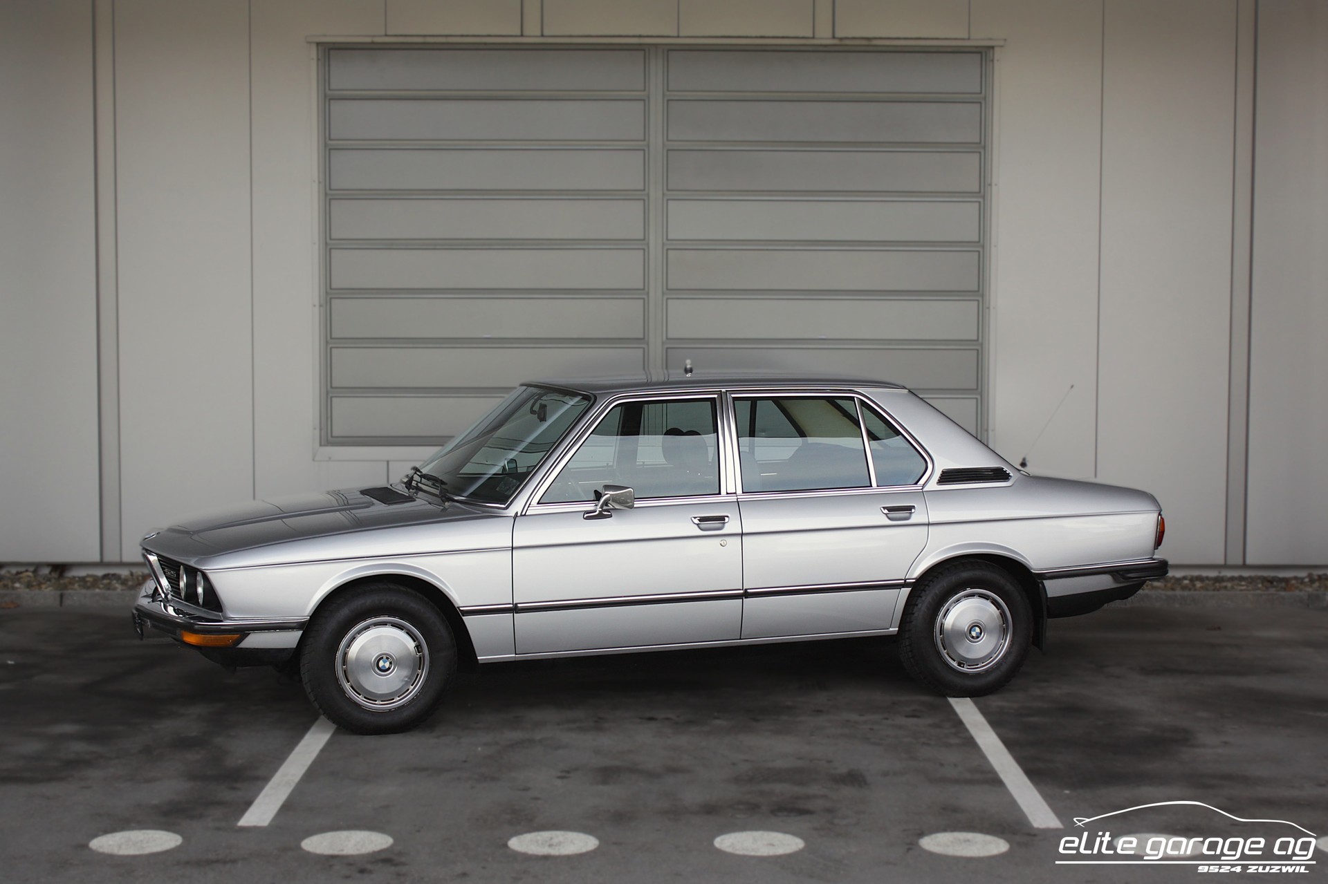 BMW 525 E12 ex Polizeiauto (wie Derrick) VETERANENGEPRÜFT-image-0