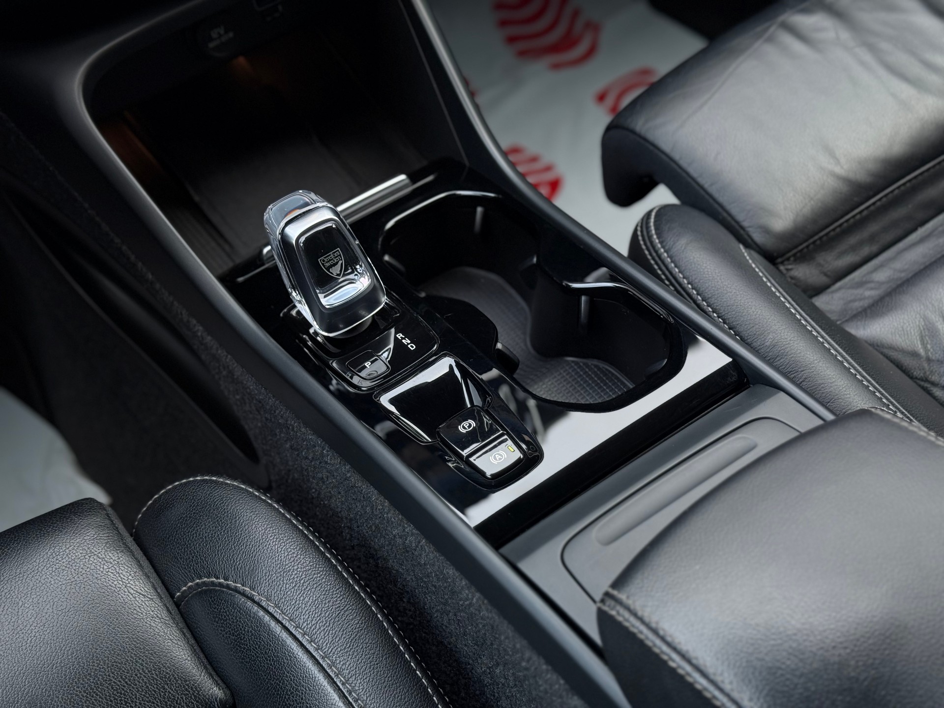 VOLVO XC40 B4 Benzin Mild Hybrid AWD Plus Bright DCT-image-16