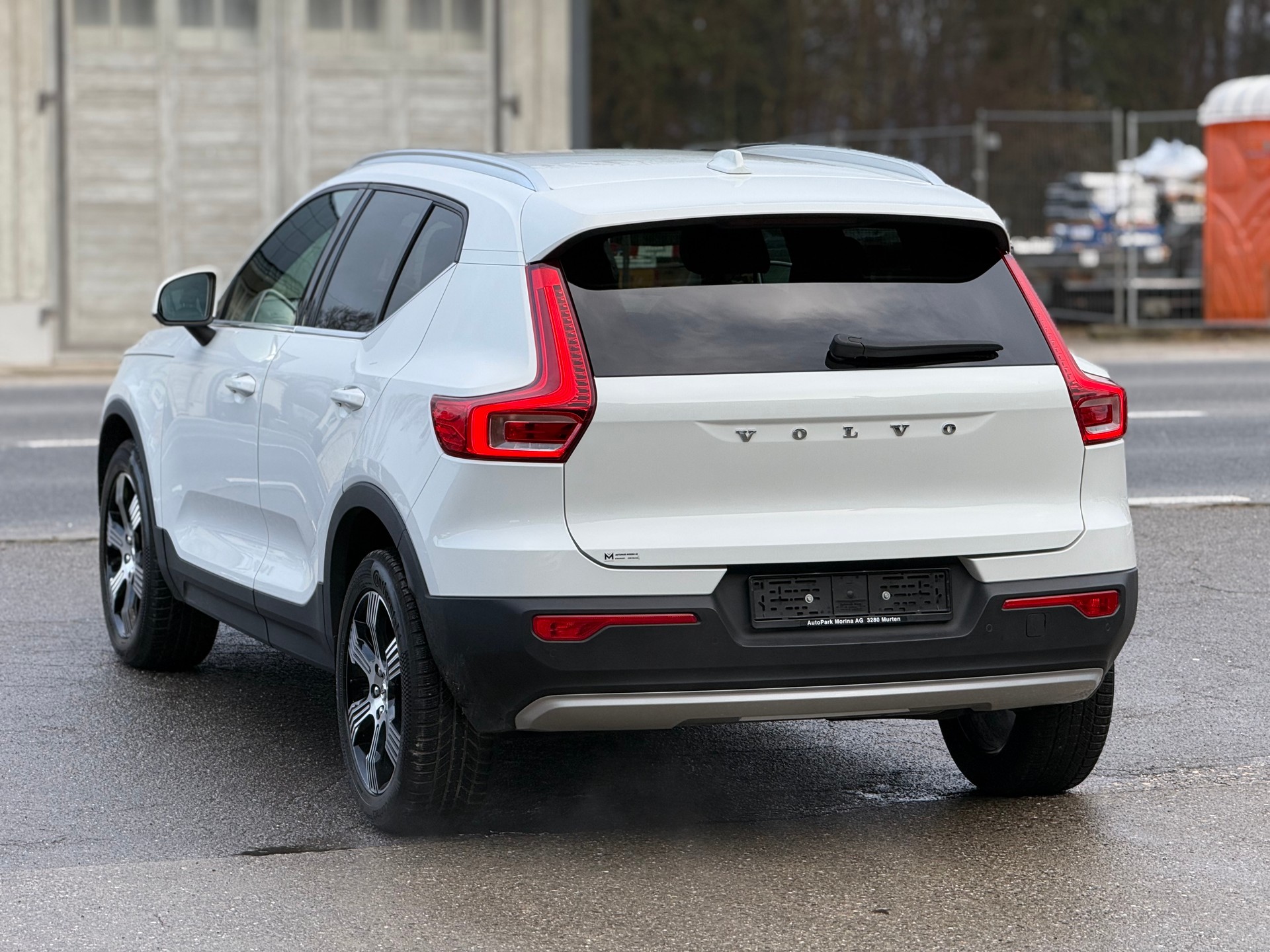 VOLVO XC40 B4 Benzin Mild Hybrid AWD Plus Bright DCT-image-6