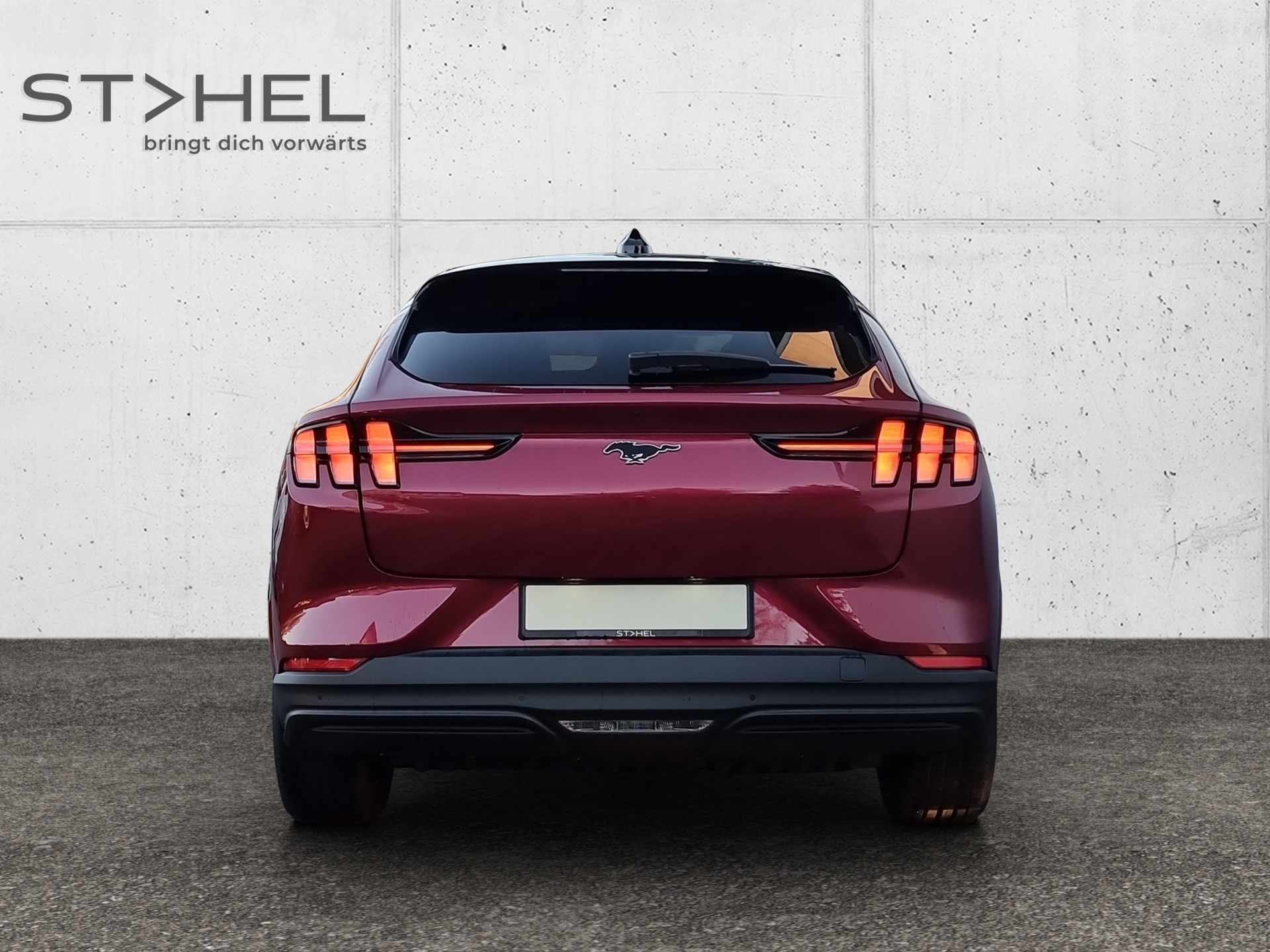 FORD Mustang Mach-E Premium AWD-image-4