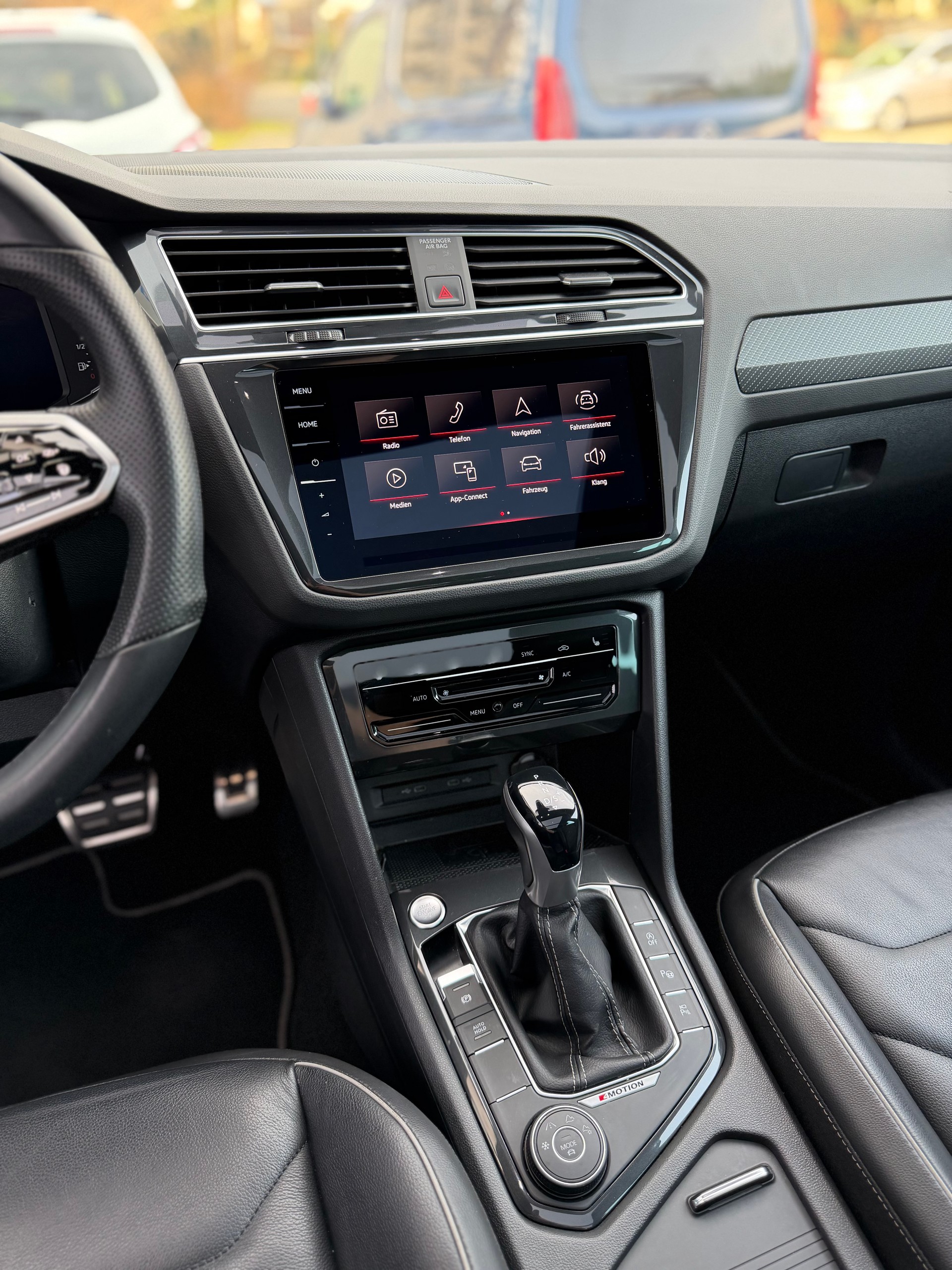 VW Tiguan 2.0TSI R-Line 4Motion DSG-image-6