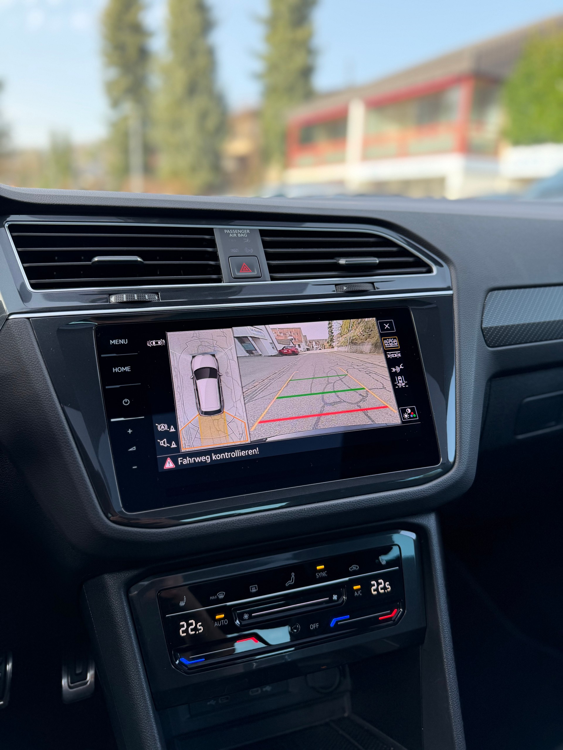 VW Tiguan 2.0TSI R-Line 4Motion DSG-image-8