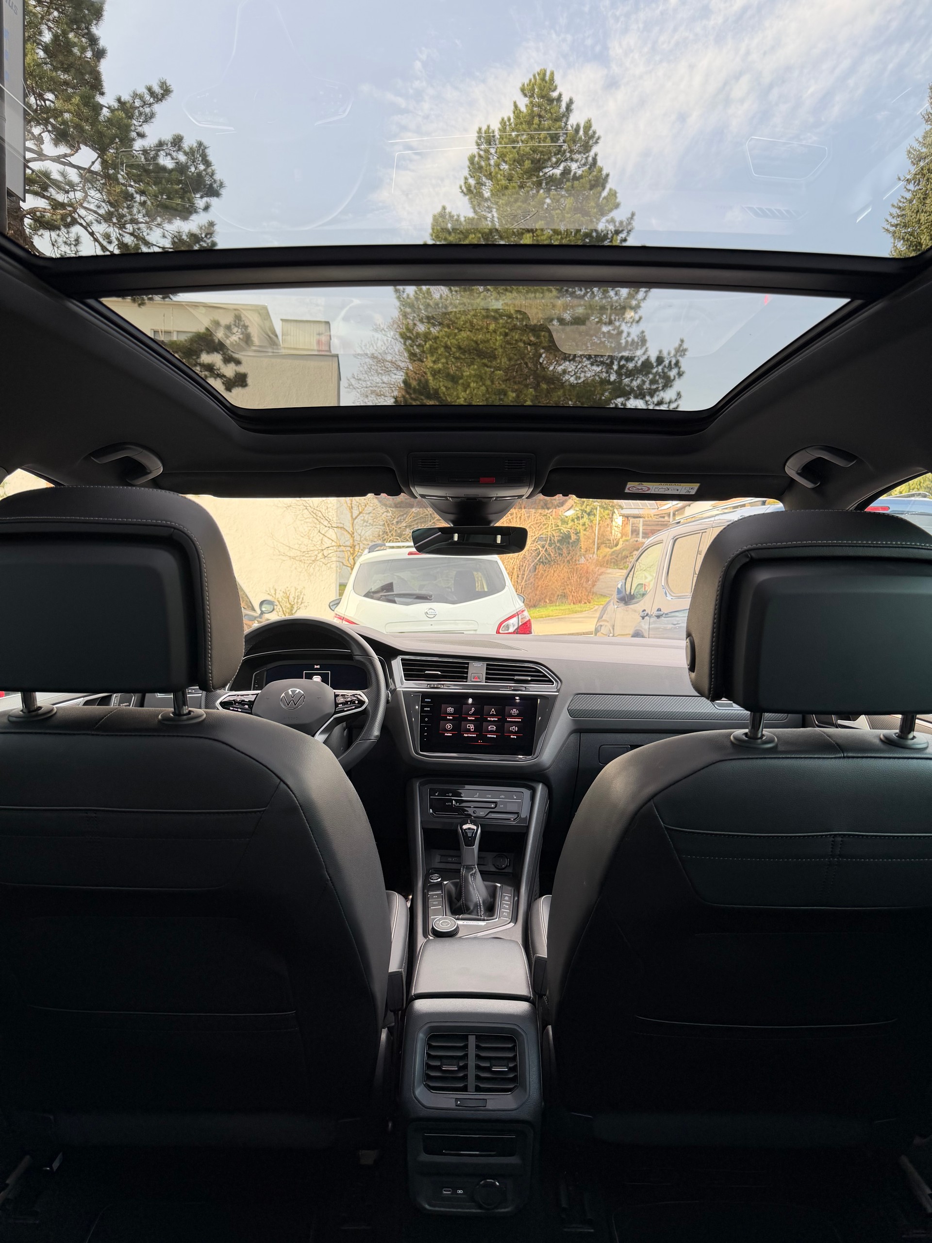 VW Tiguan 2.0TSI R-Line 4Motion DSG-image-13