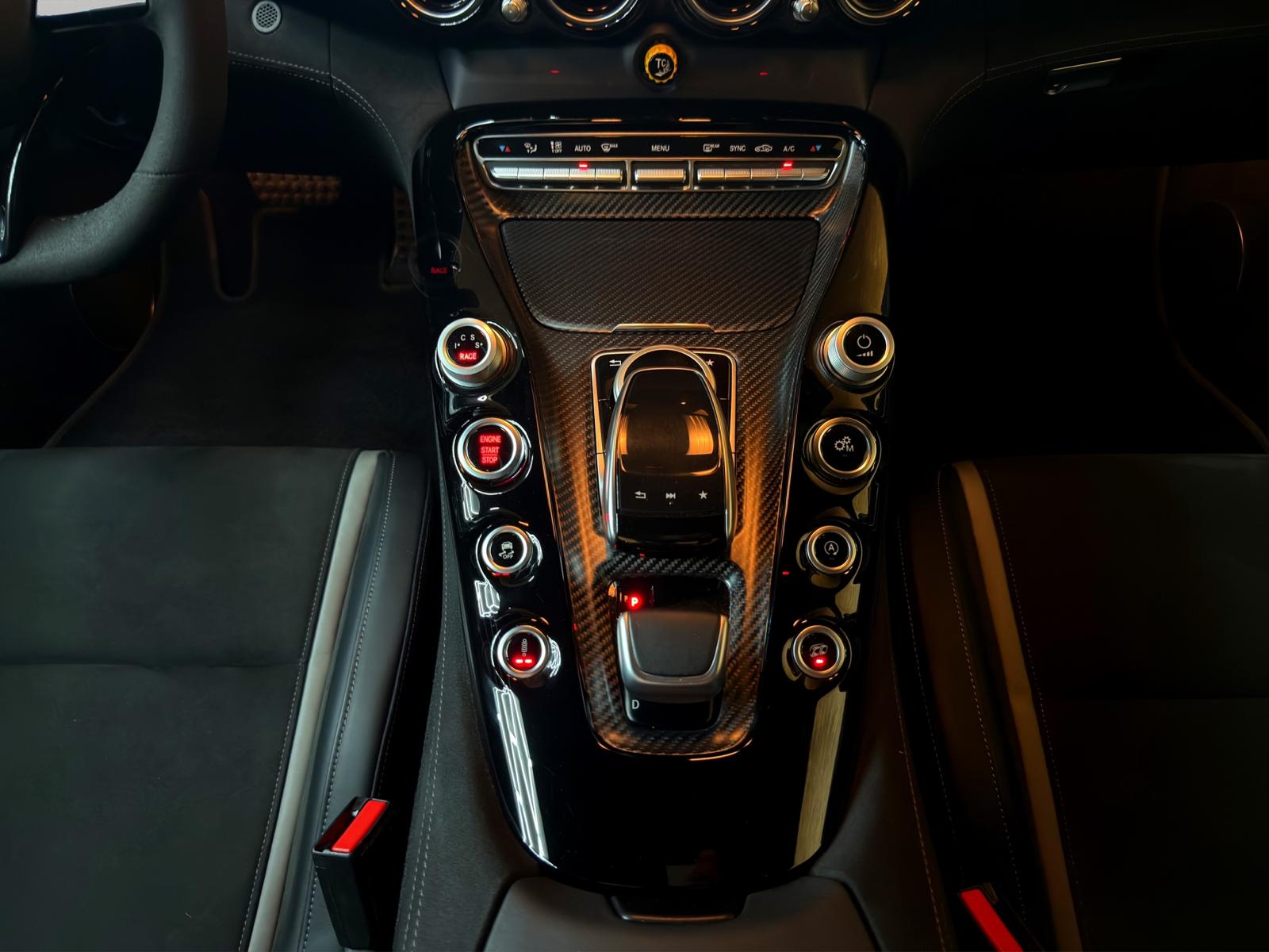 MERCEDES-BENZ AMG GT R Speedshift DCT-image-18