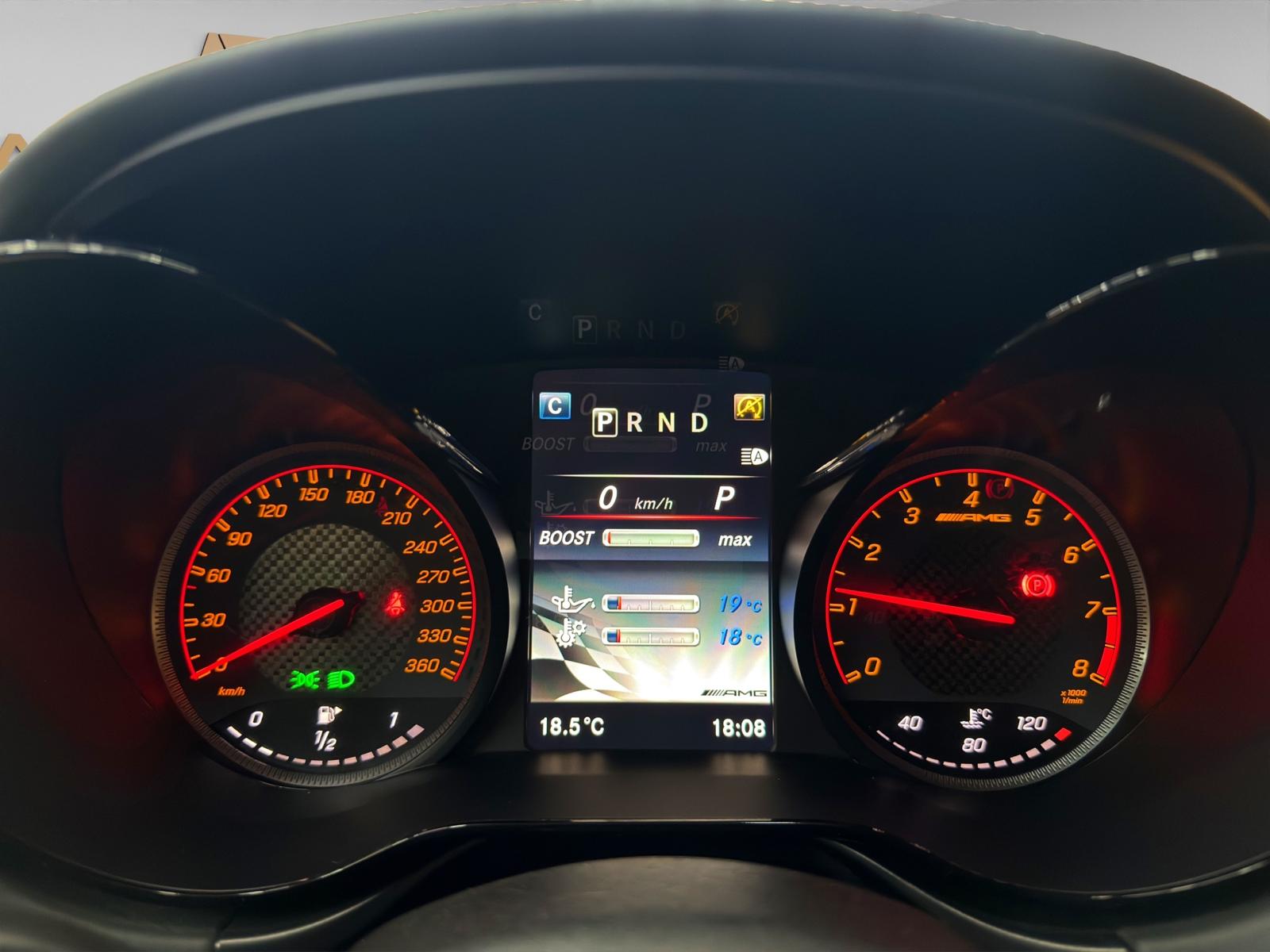MERCEDES-BENZ AMG GT R Speedshift DCT-image-17