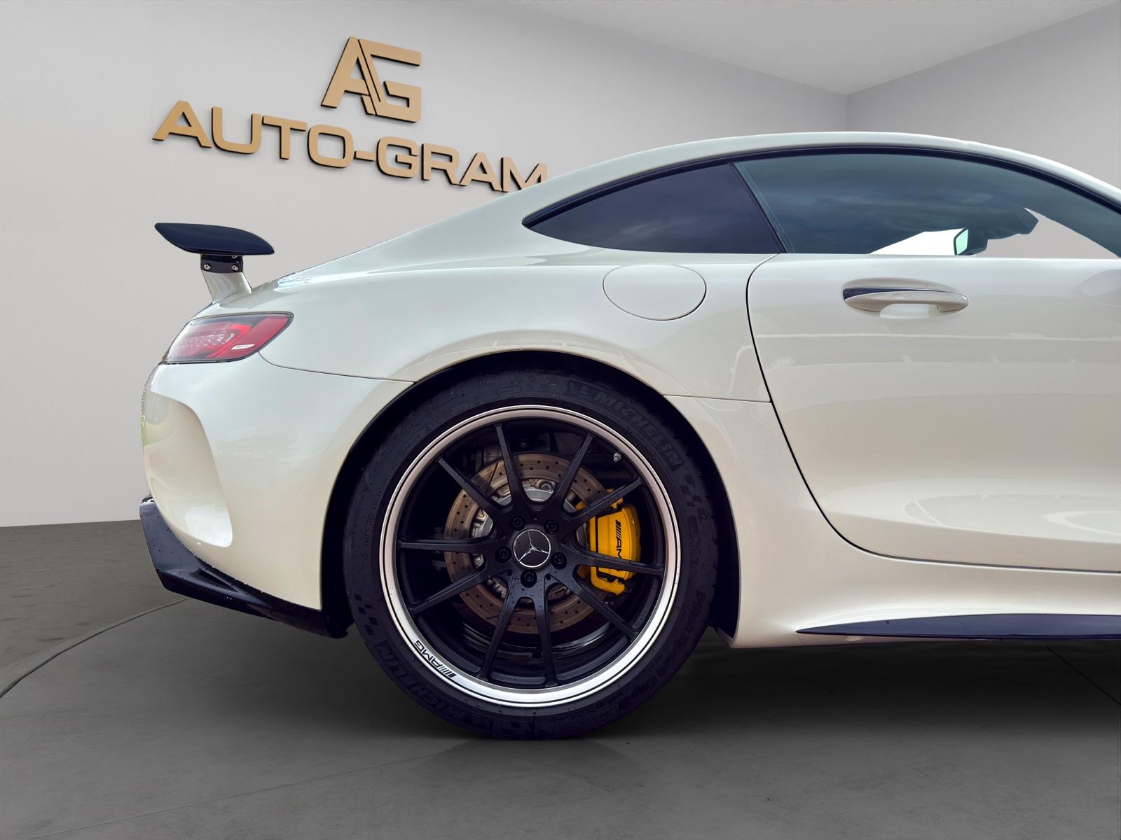 MERCEDES-BENZ AMG GT R Speedshift DCT-image-10