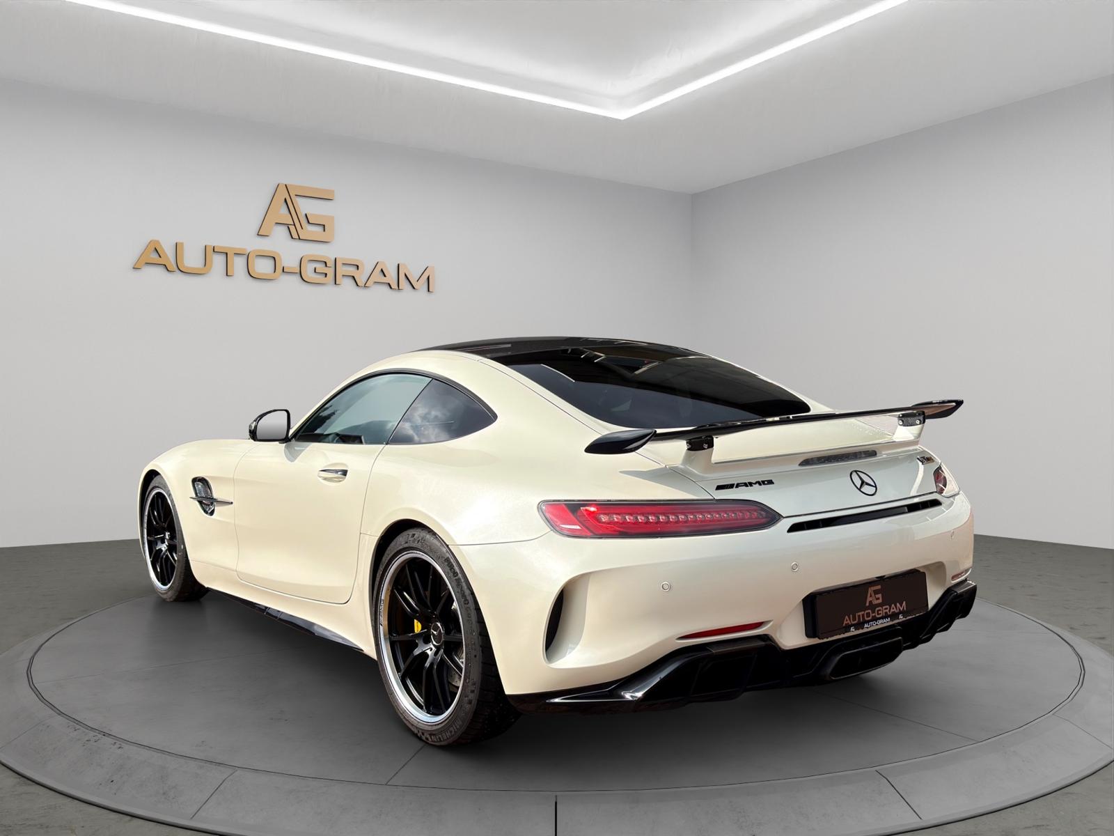 MERCEDES-BENZ AMG GT R Speedshift DCT-image-2