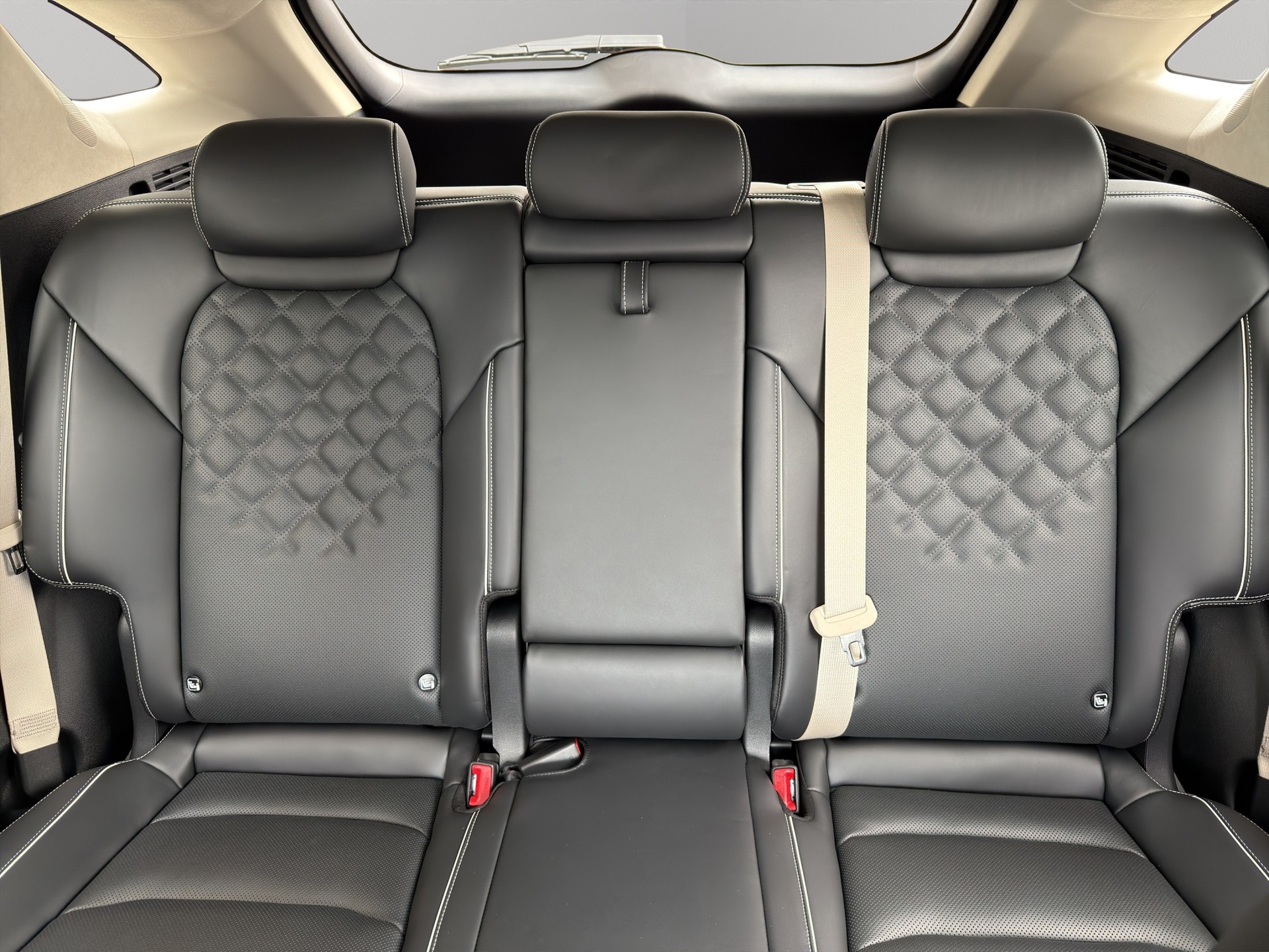 GENESIS GV70 Dual Motor Sport AWD-image-7