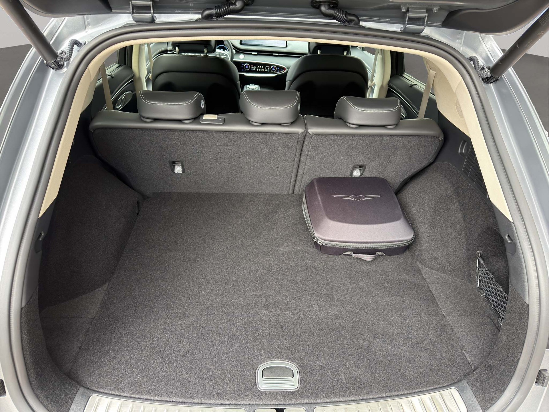GENESIS GV70 Dual Motor Sport AWD-image-13